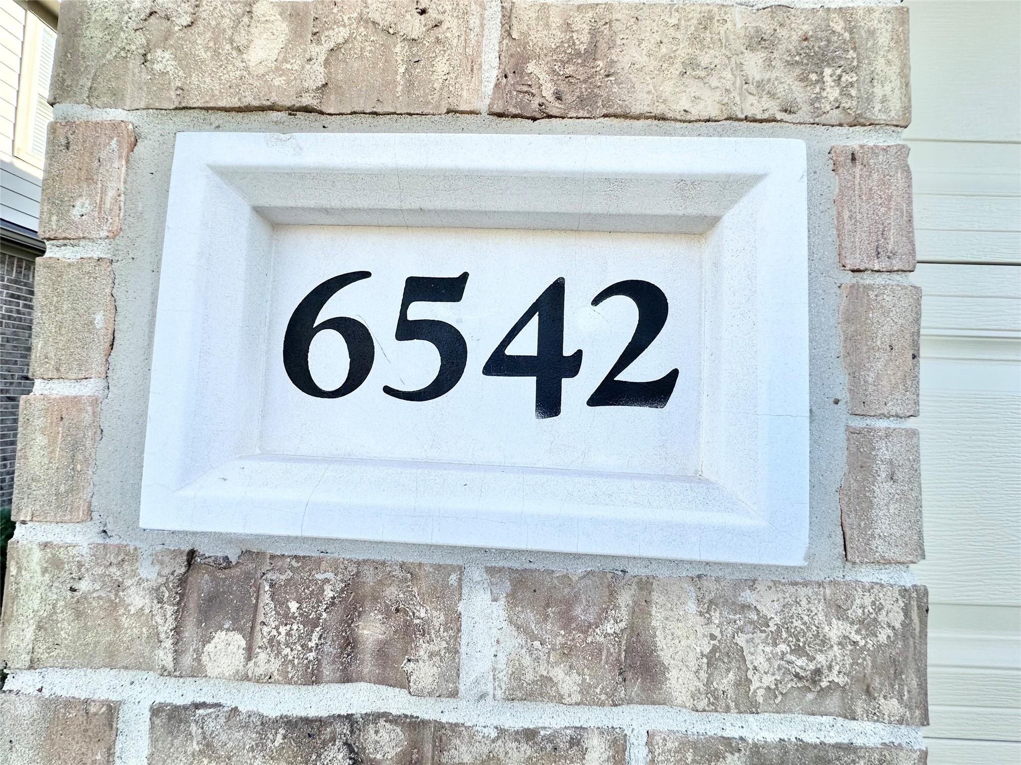 6542 Castle Loch Court Property Photo 2