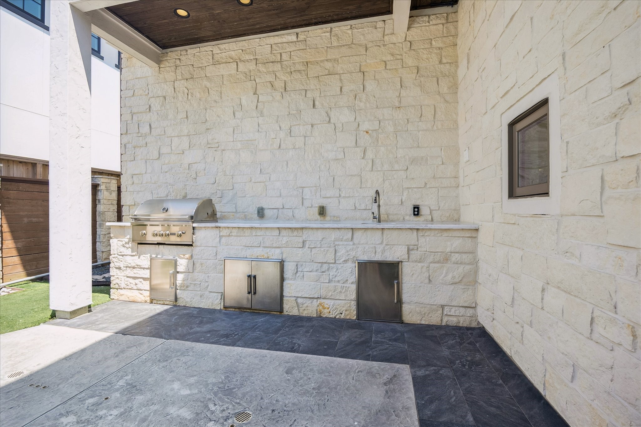 2706 Westgrove Lane Property Photo 37