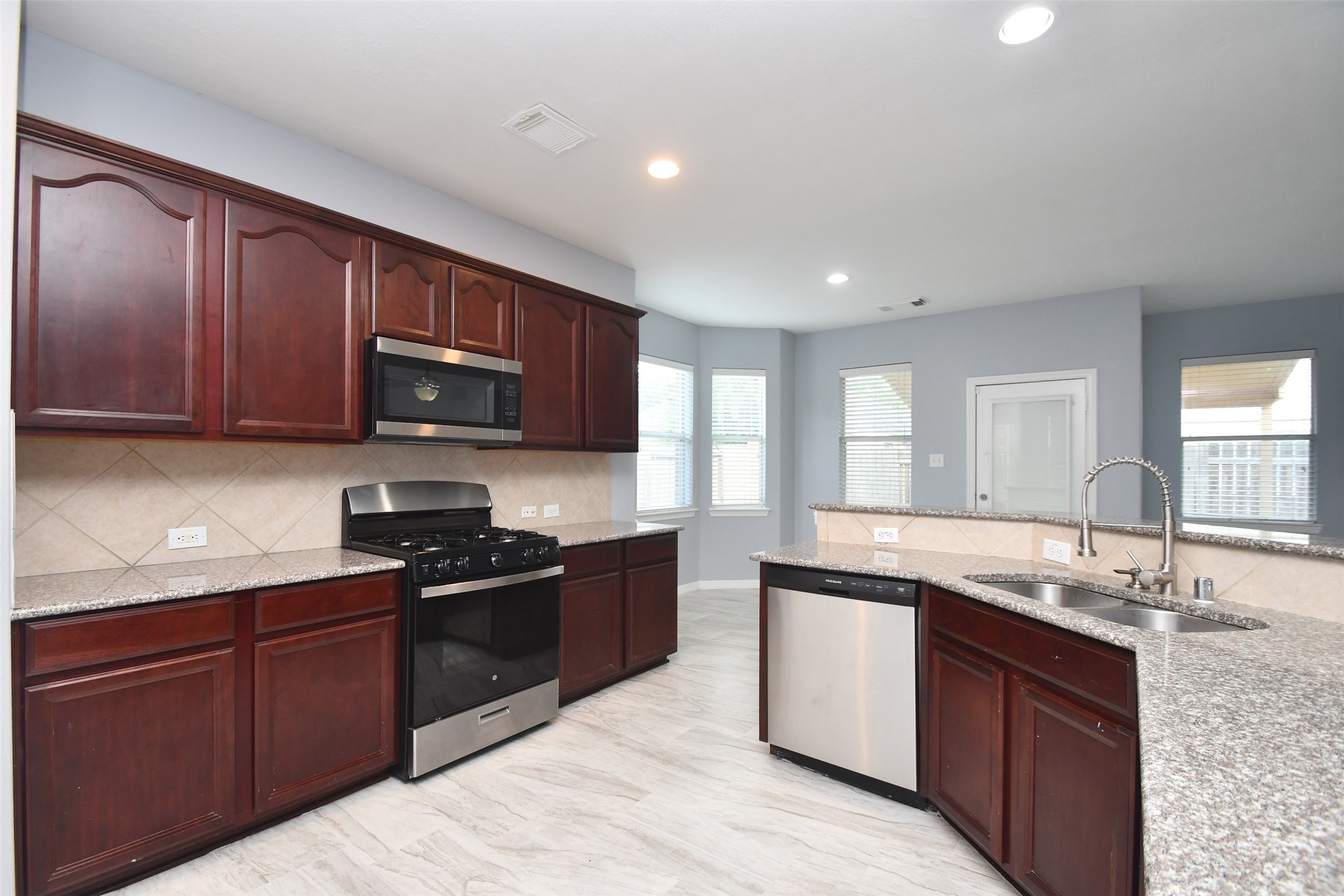 3730 Rocky Ledge Lane Property Photo 14