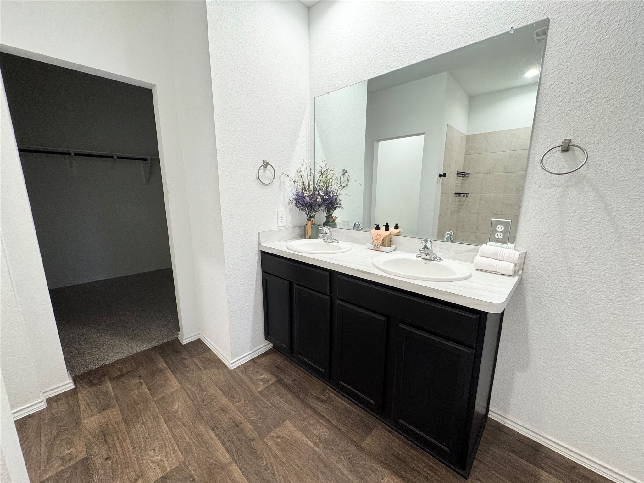 14874 Cypress Hollow Drive Property Photo 8