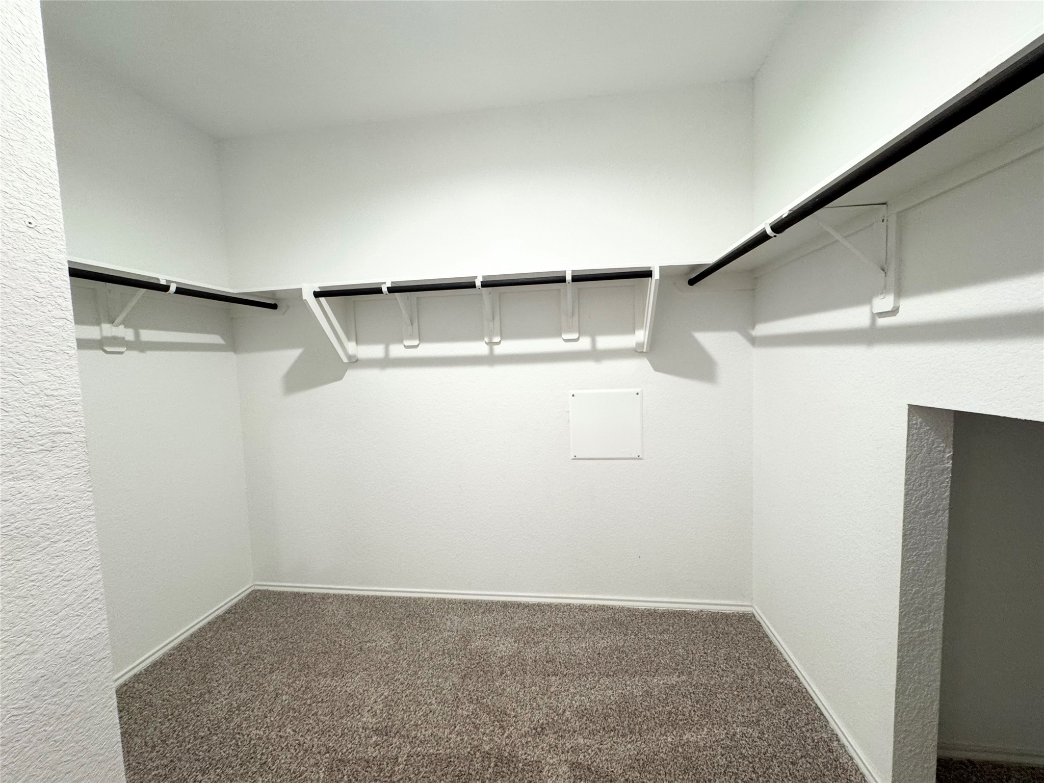 14874 Cypress Hollow Drive Property Photo 11