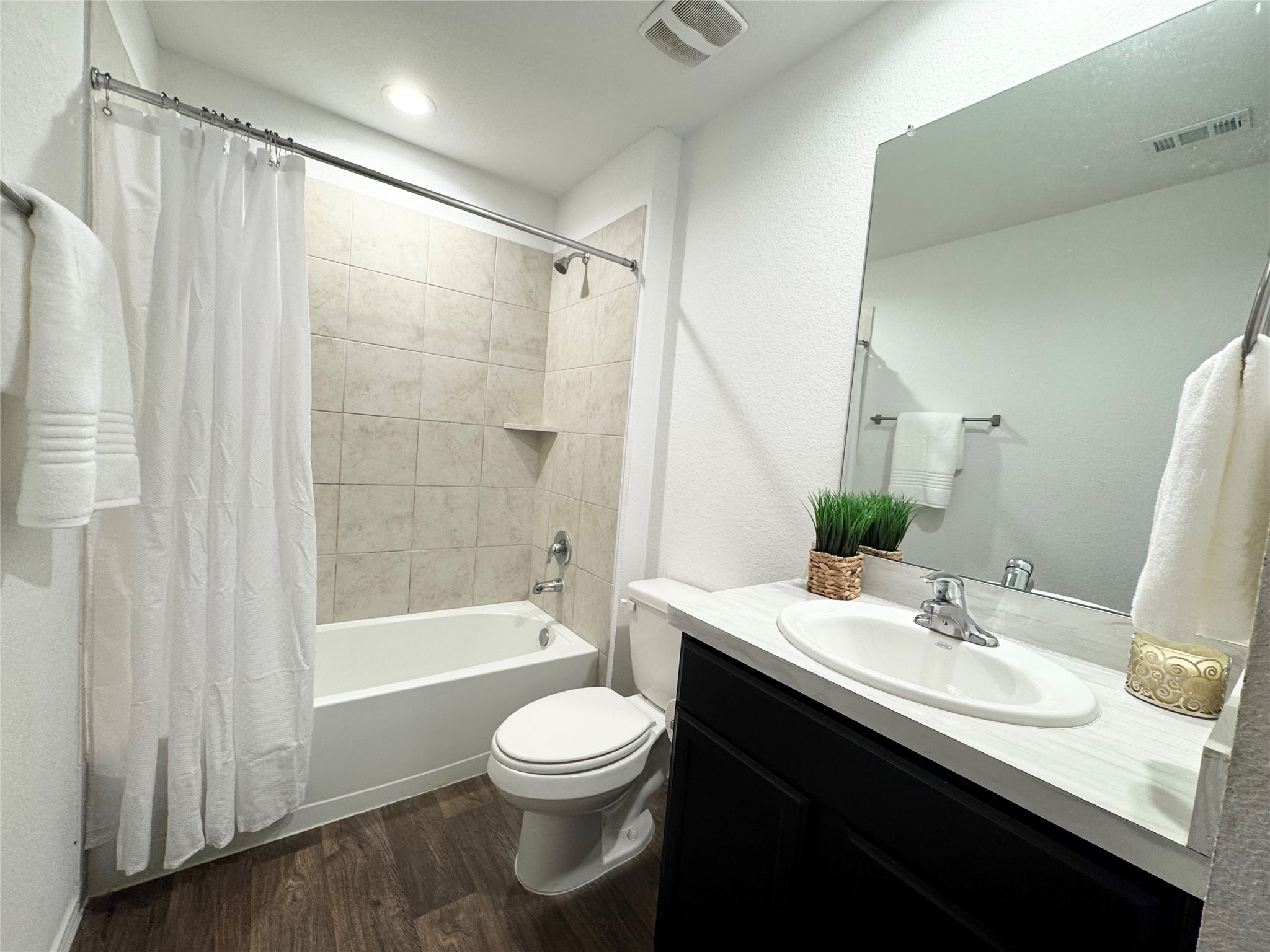 14874 Cypress Hollow Drive Property Photo 19