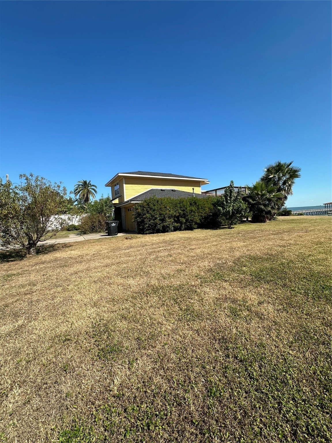 415 2nd Street Property Photo 7