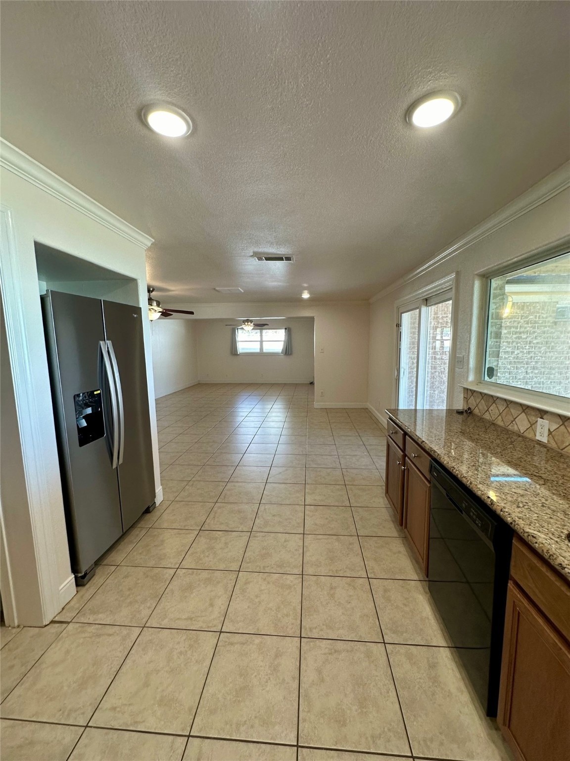 415 2nd Street Property Photo 11