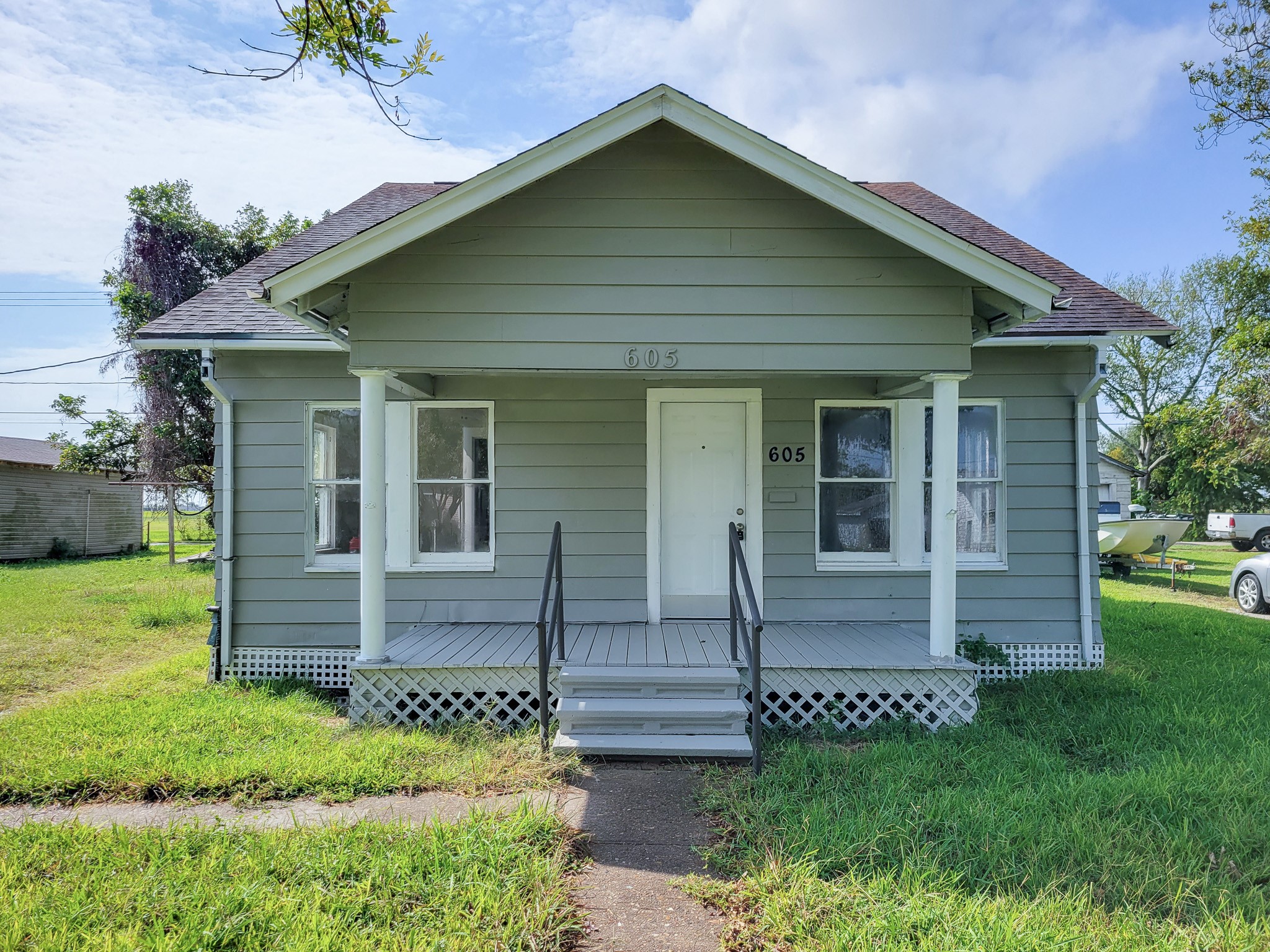 605 N Avenue A Property Photo 1