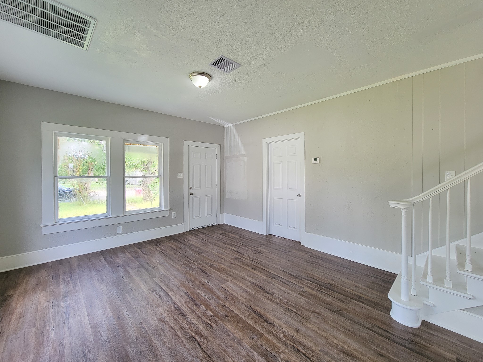 605 N Avenue A Property Photo 8