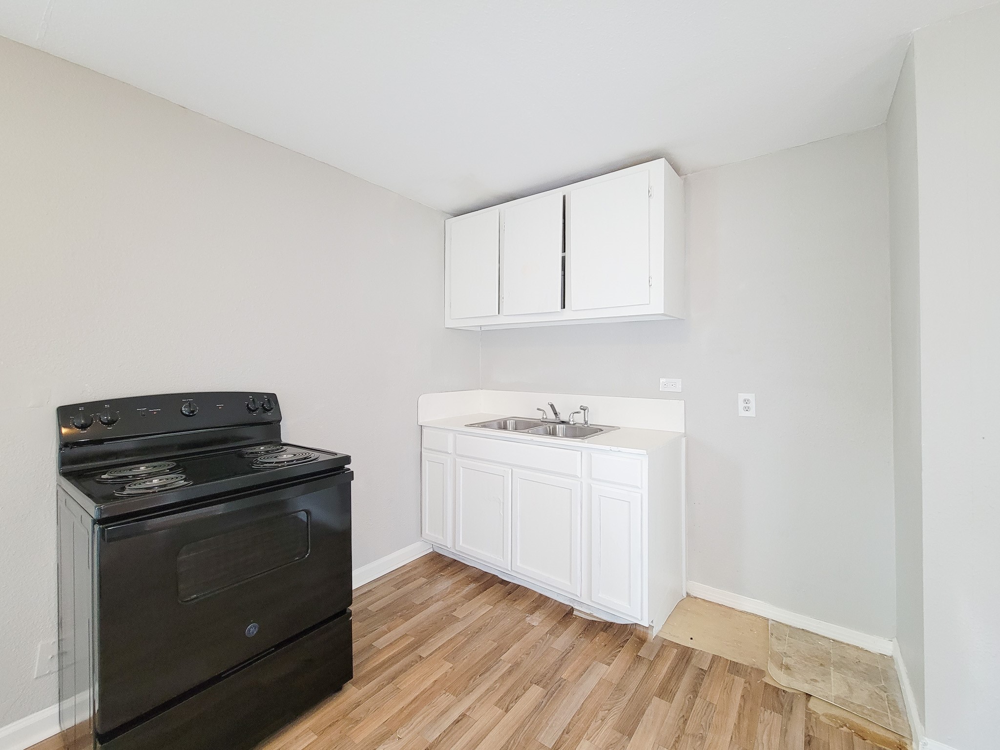 605 N Avenue A Property Photo 15
