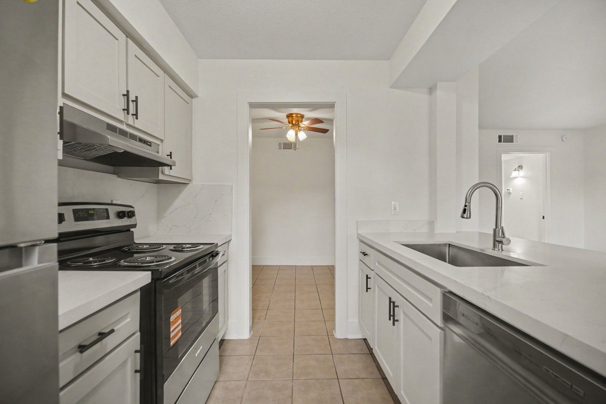 5704 Edgemoor Drive 31 Property Photo 5