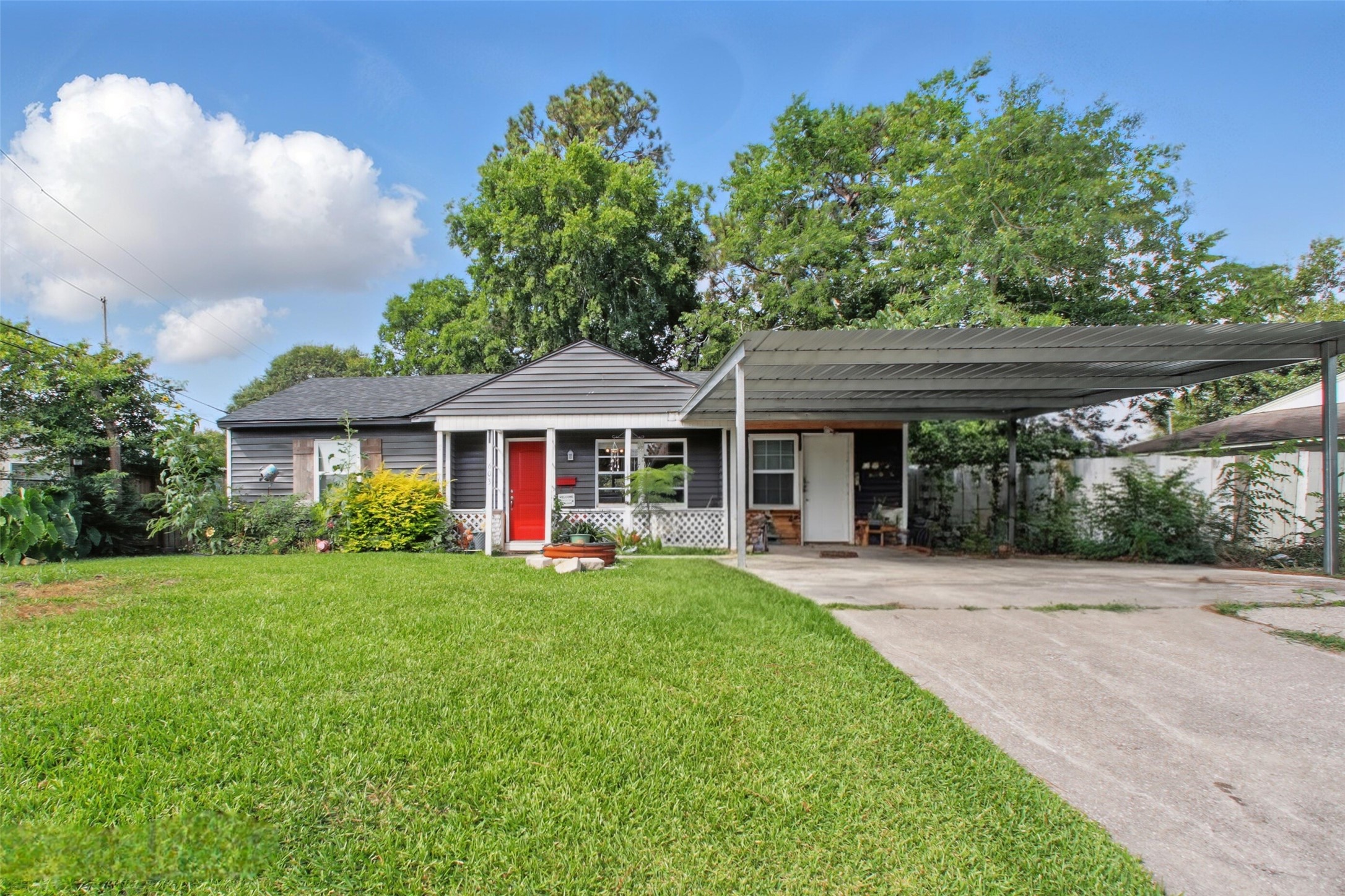 603 Briarwood Drive Property Photo 1