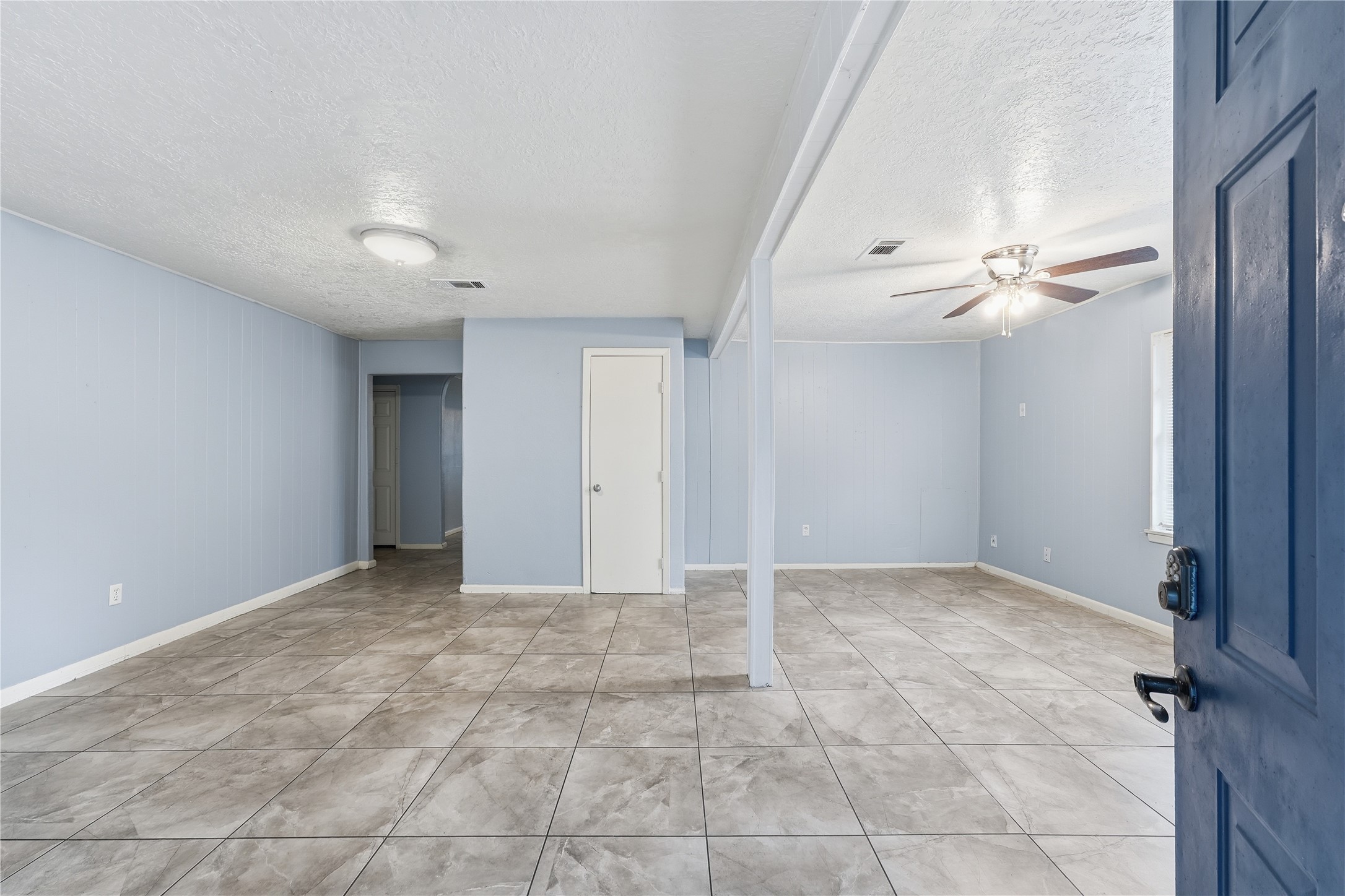 6526 Lindenn Street Property Photo 3
