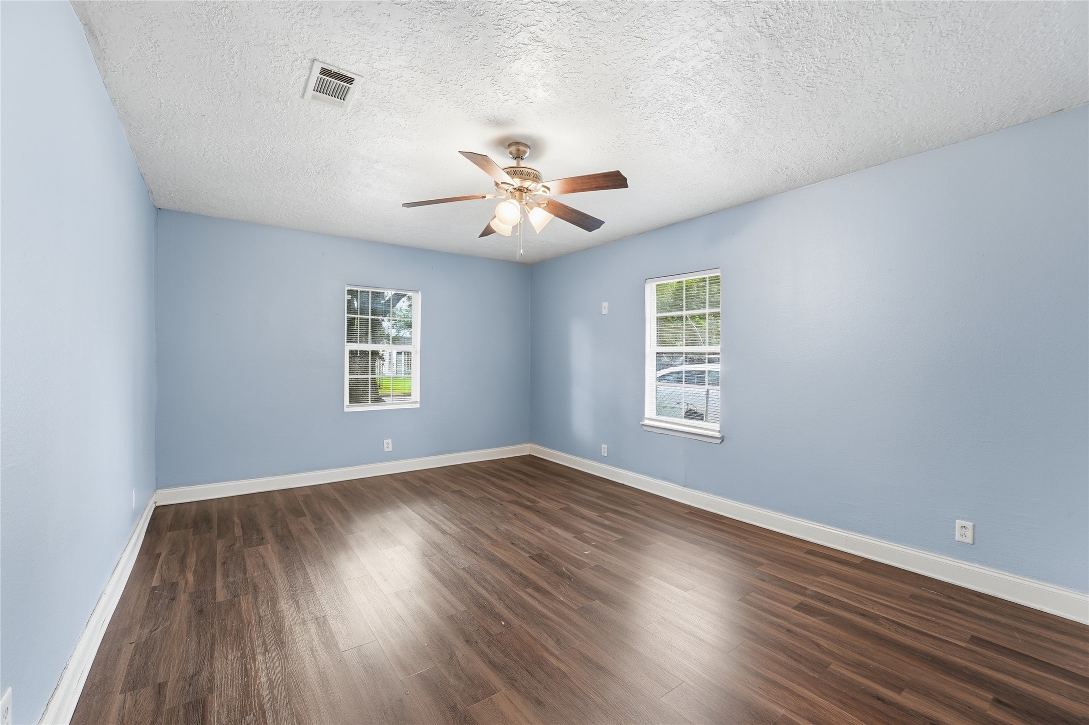 6526 Lindenn Street Property Photo 5