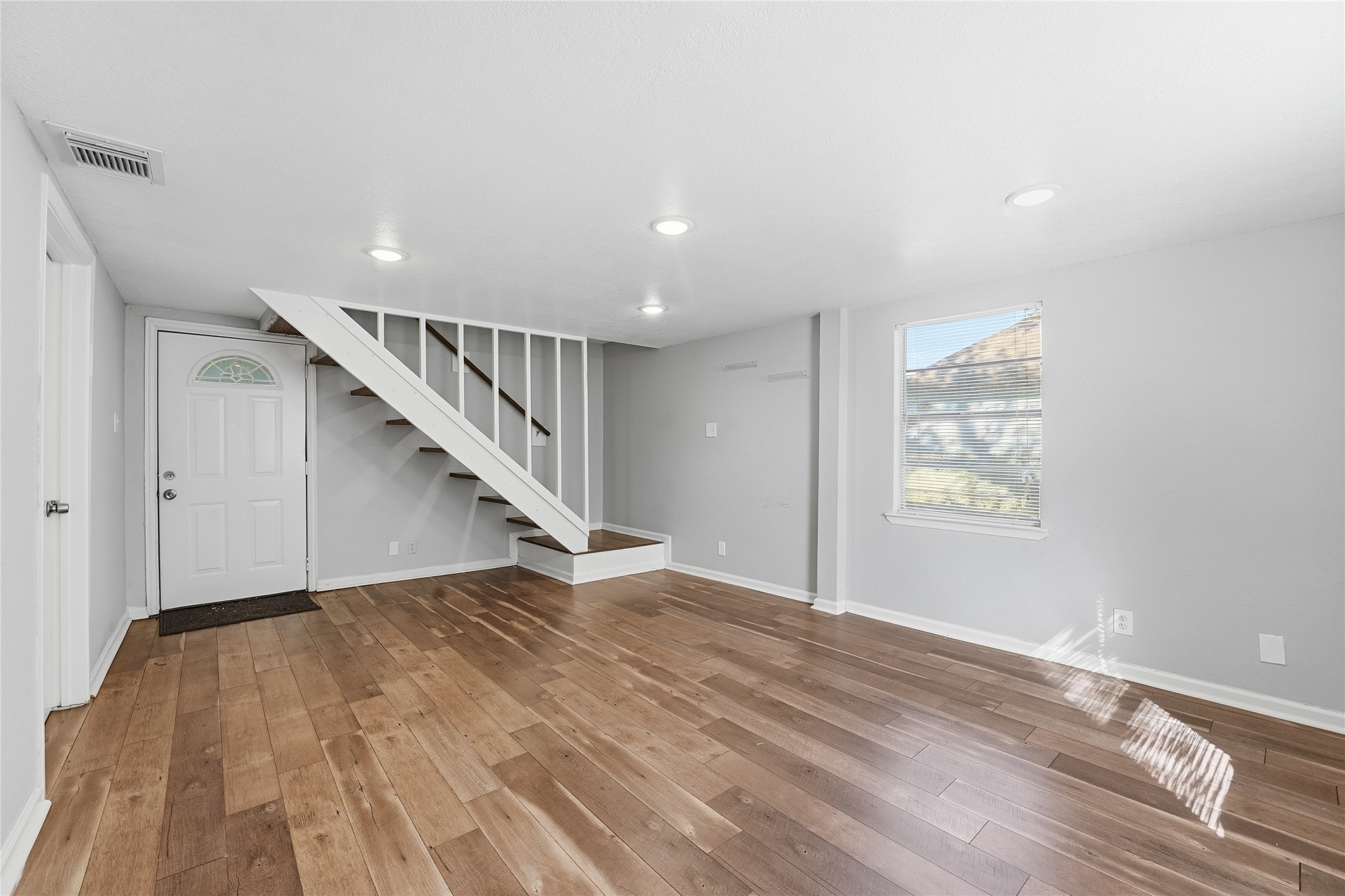6526 Lindenn Street Property Photo 15