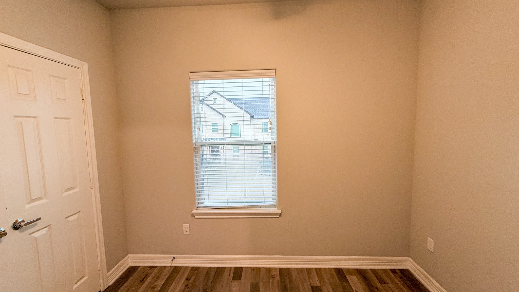 7823 Gladstone Street B1 Property Photo 6