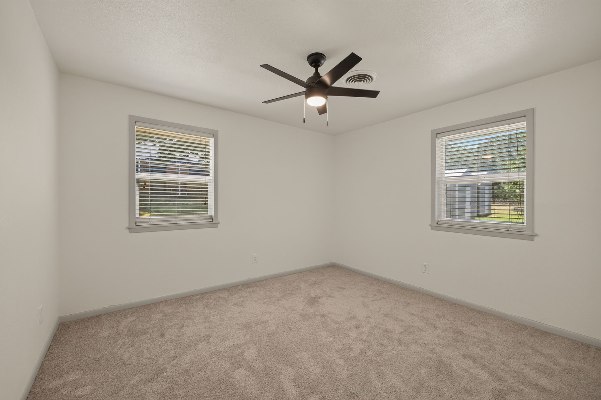 1705 Eldon Street Property Photo 32