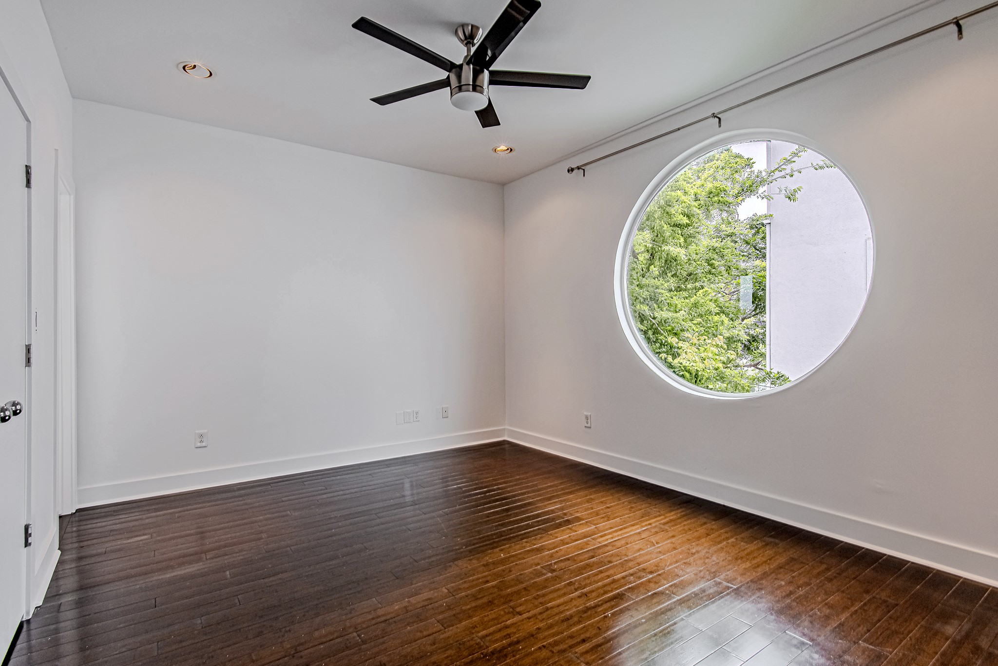 2025 Colquitt Street E Property Photo 23