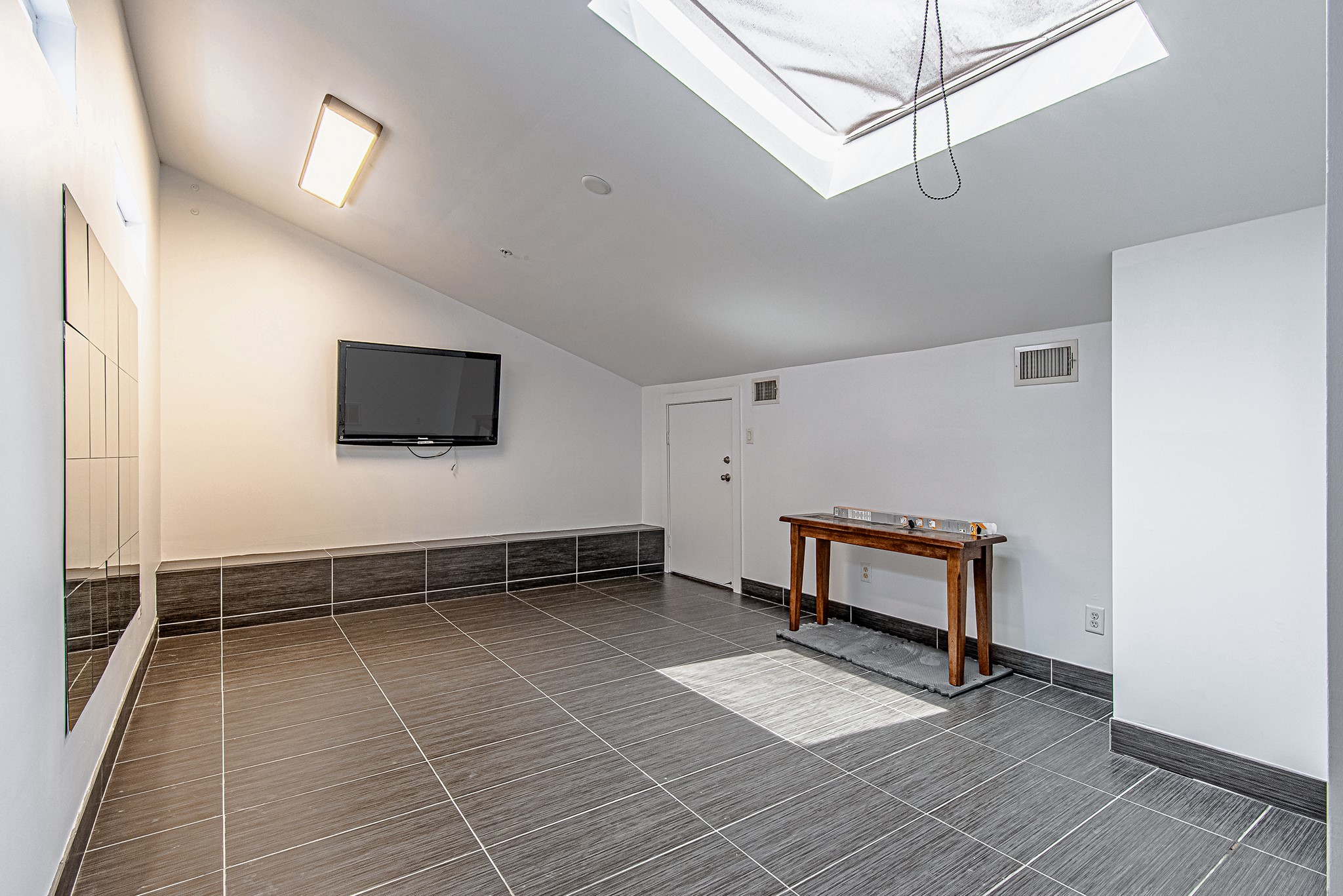 2025 Colquitt Street E Property Photo 28