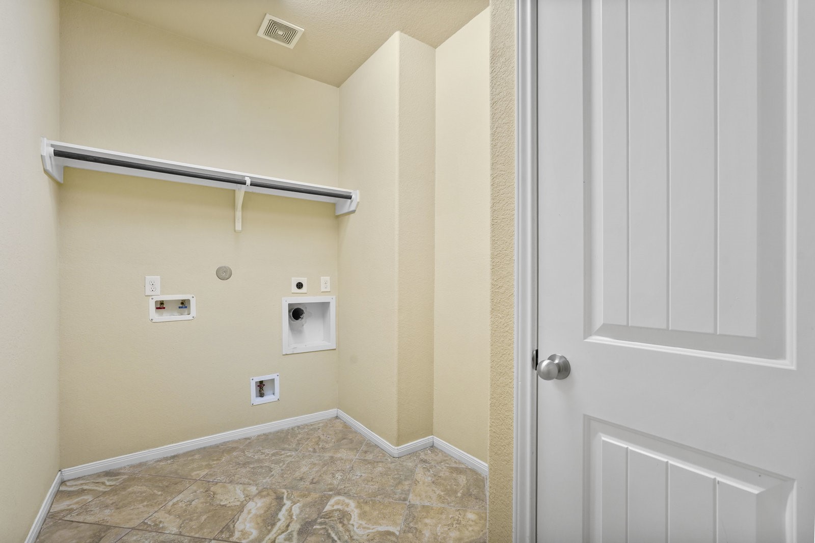 115 Meadow Valley Drive Property Photo 8