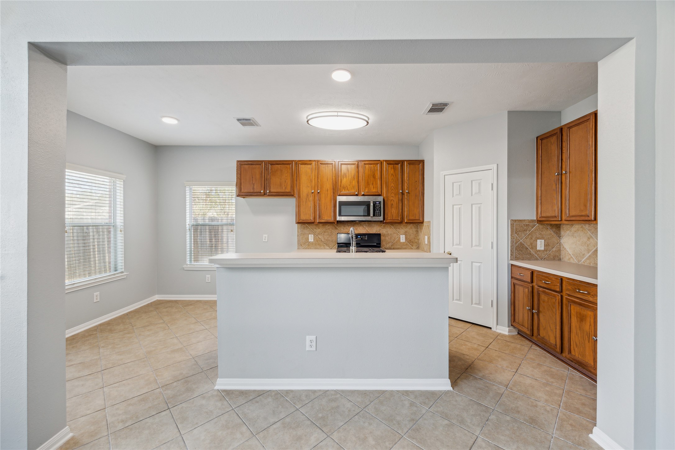 3604 Pine Valley Drive Property Photo 13