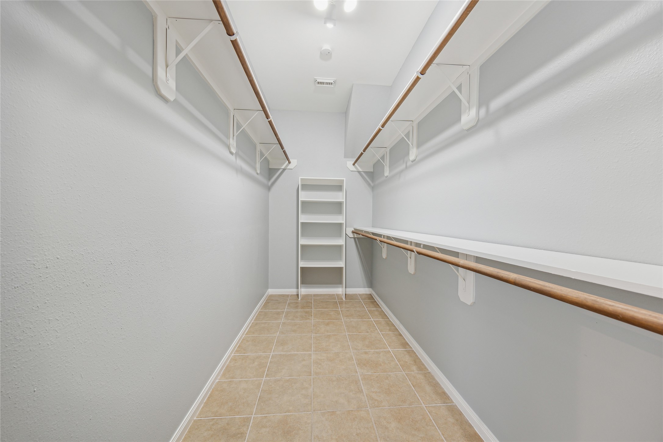 3604 Pine Valley Drive Property Photo 24