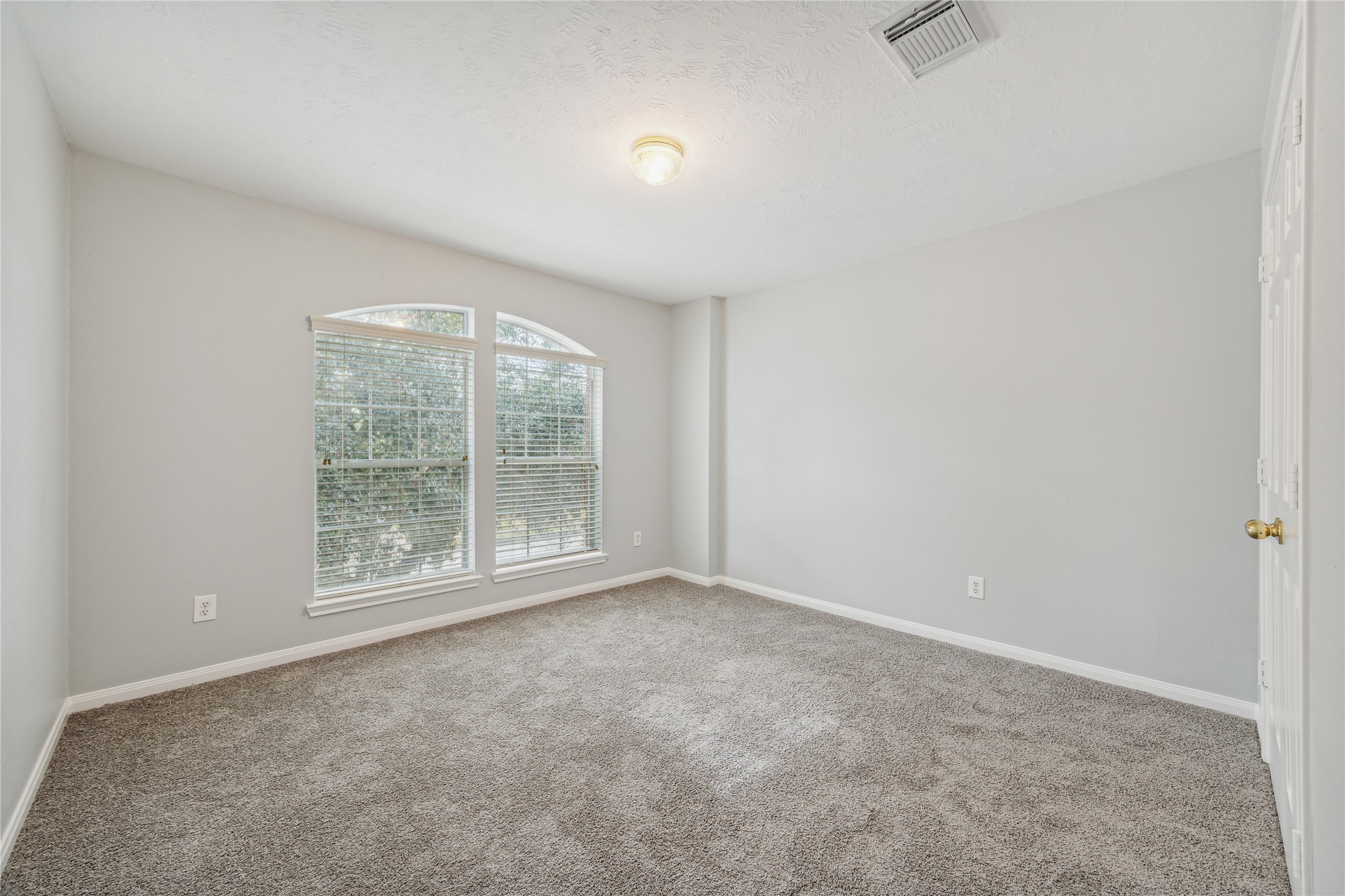 3604 Pine Valley Drive Property Photo 26