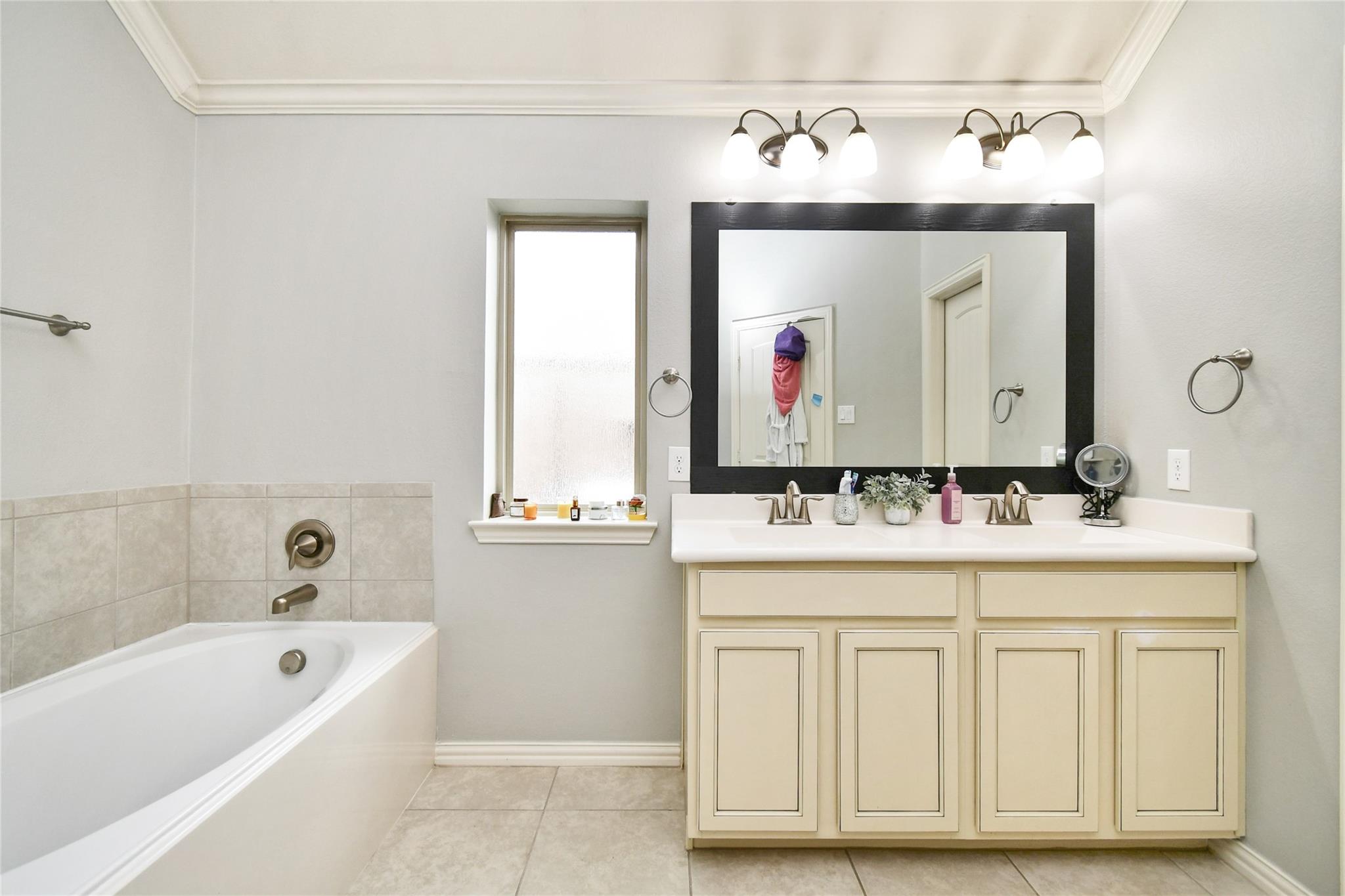 652 Maple Point Drive E, Conroe Tx 77301 Property Photo 24