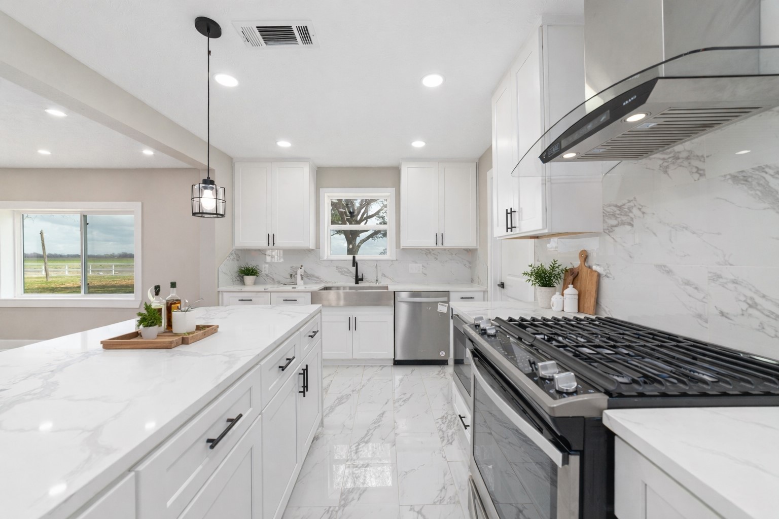 13431 Vrlla Road Property Photo 1