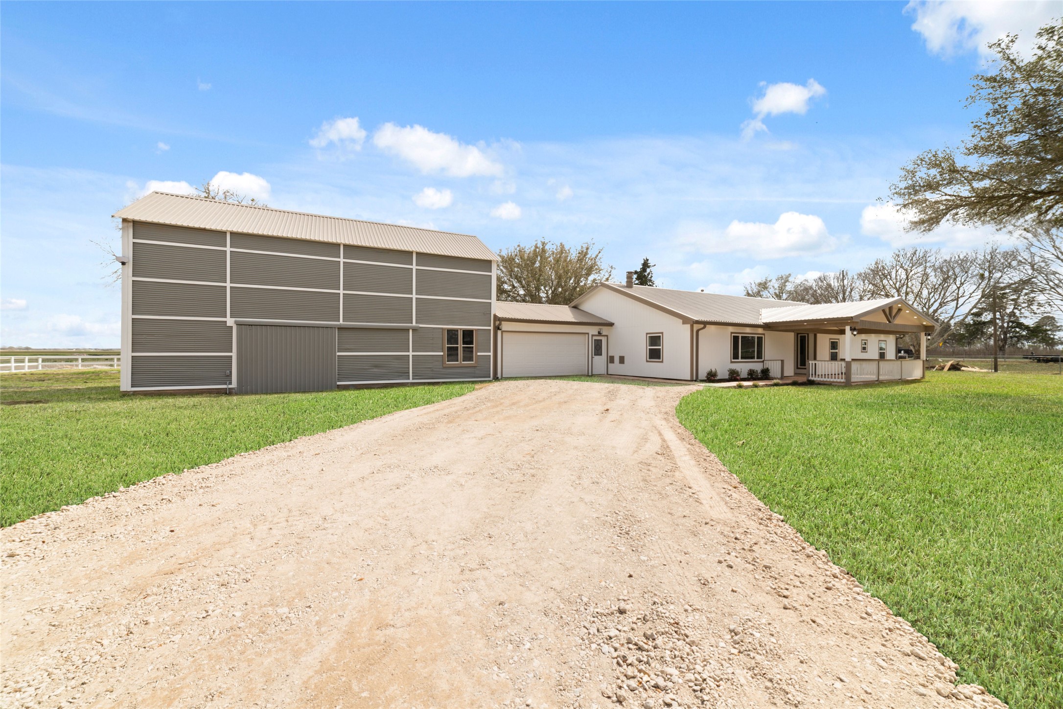 13431 Vrlla Road Property Photo 24