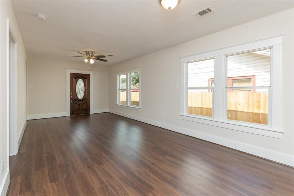 3406 Michigan Street Property Photo 8