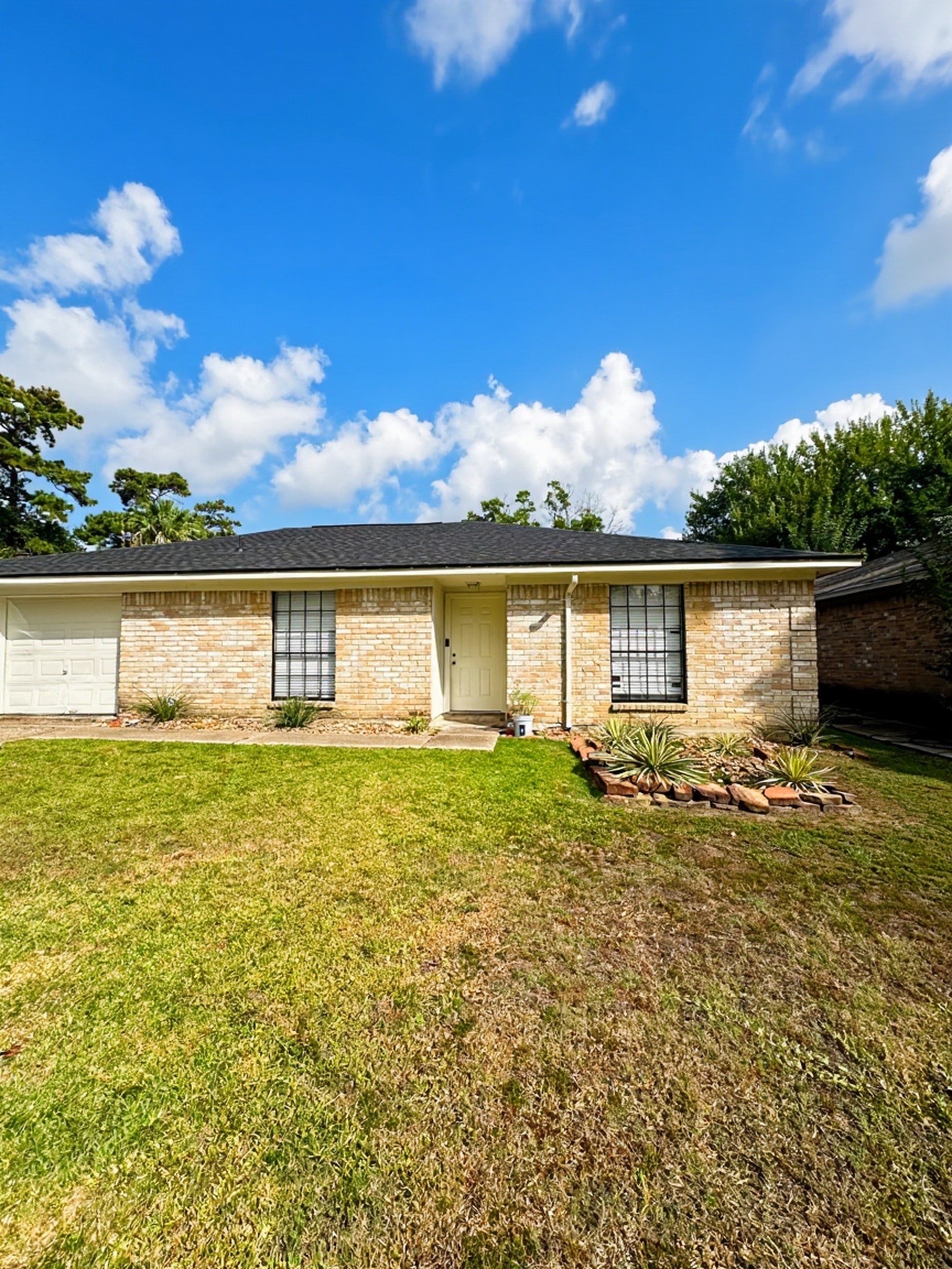 5007 Monteith Drive Property Photo 1