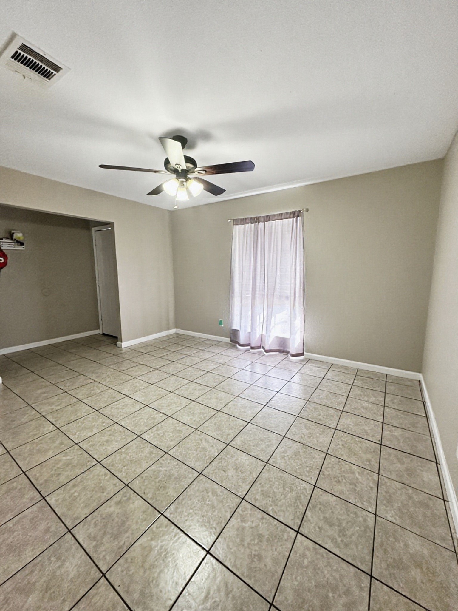 5007 Monteith Drive Property Photo 6