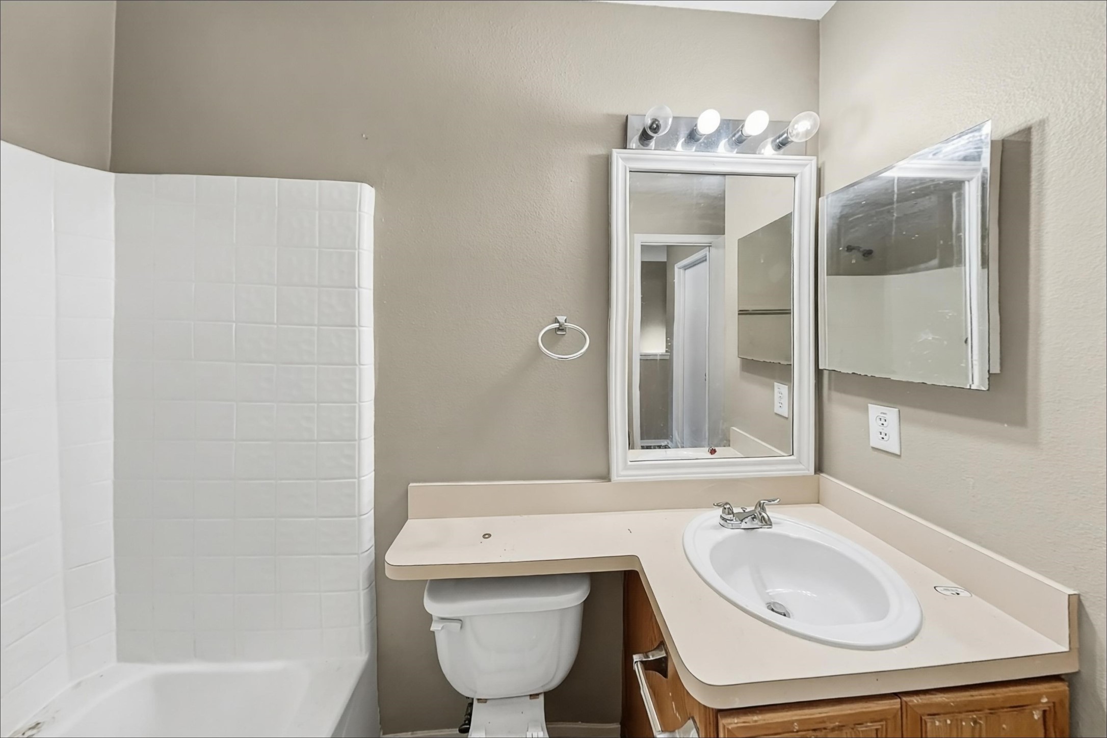 3443 Becker Glen Street Property Photo 12