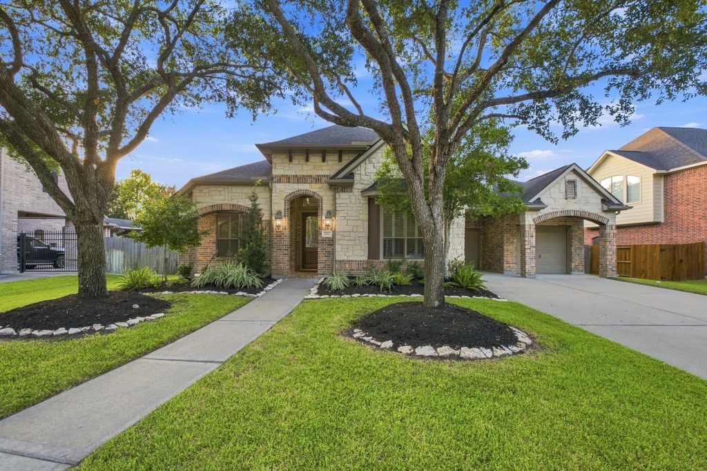 21502 Briar Landing Lane Property Photo 1