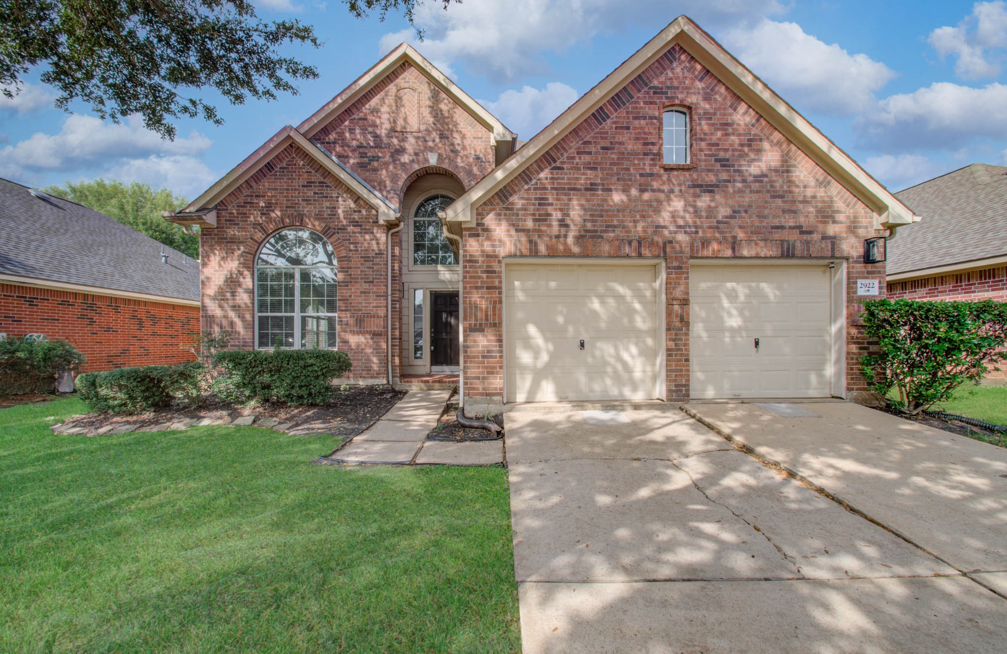 2922 Laurel Brook Lane Property Photo 1