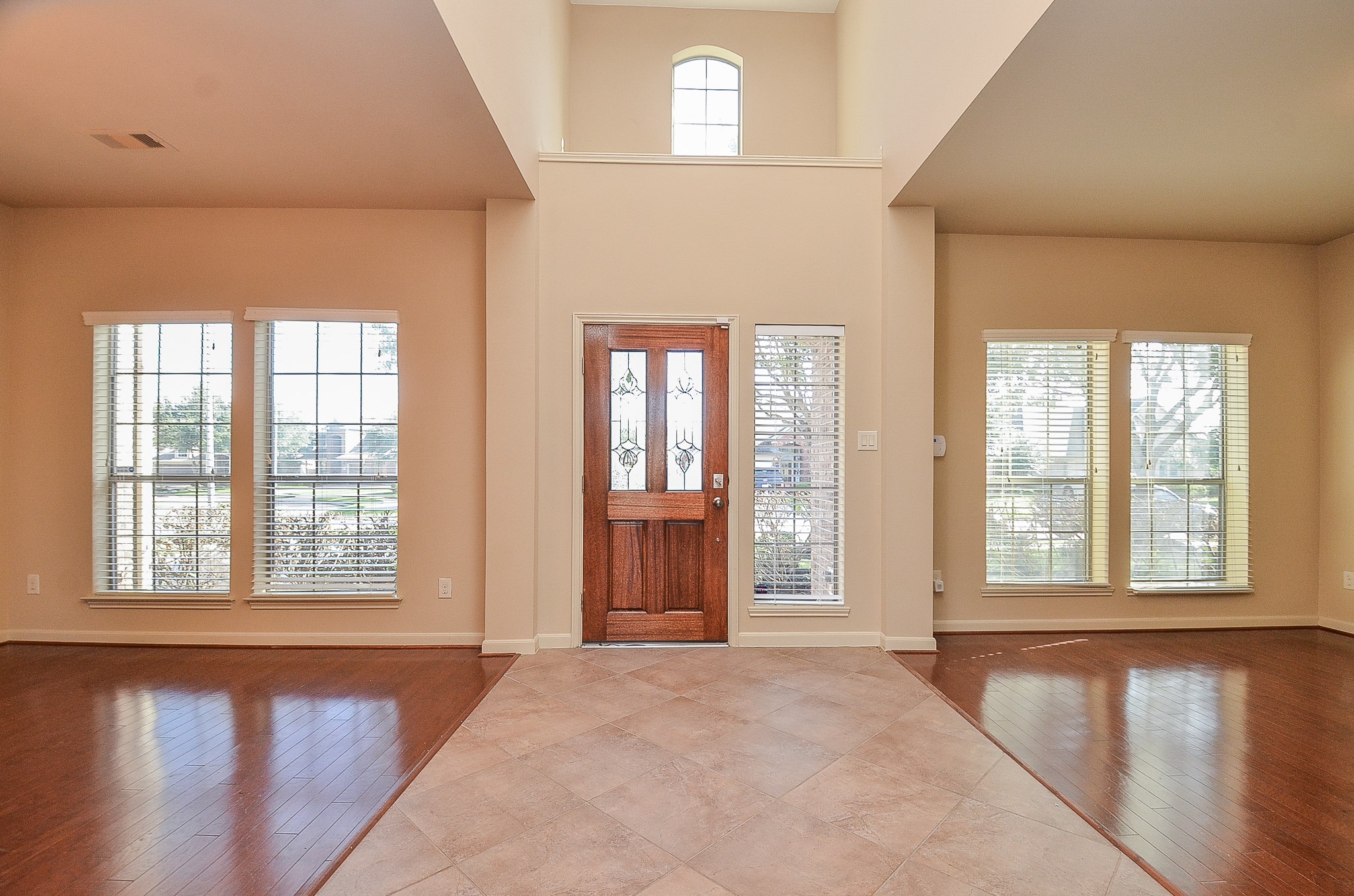 26111 Salt Creek Lane Property Photo 3