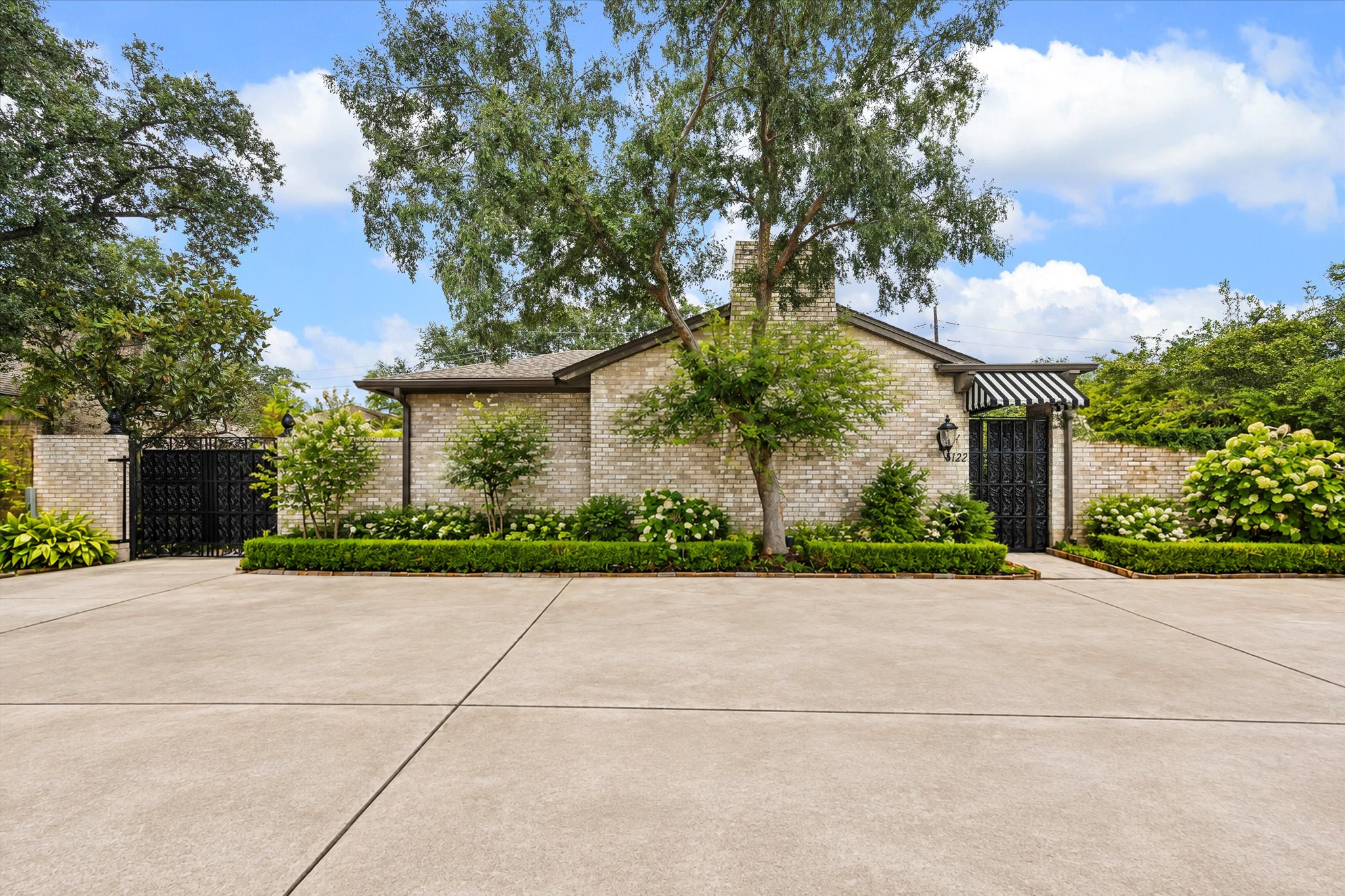 6122 San Felipe Street Property Photo 2