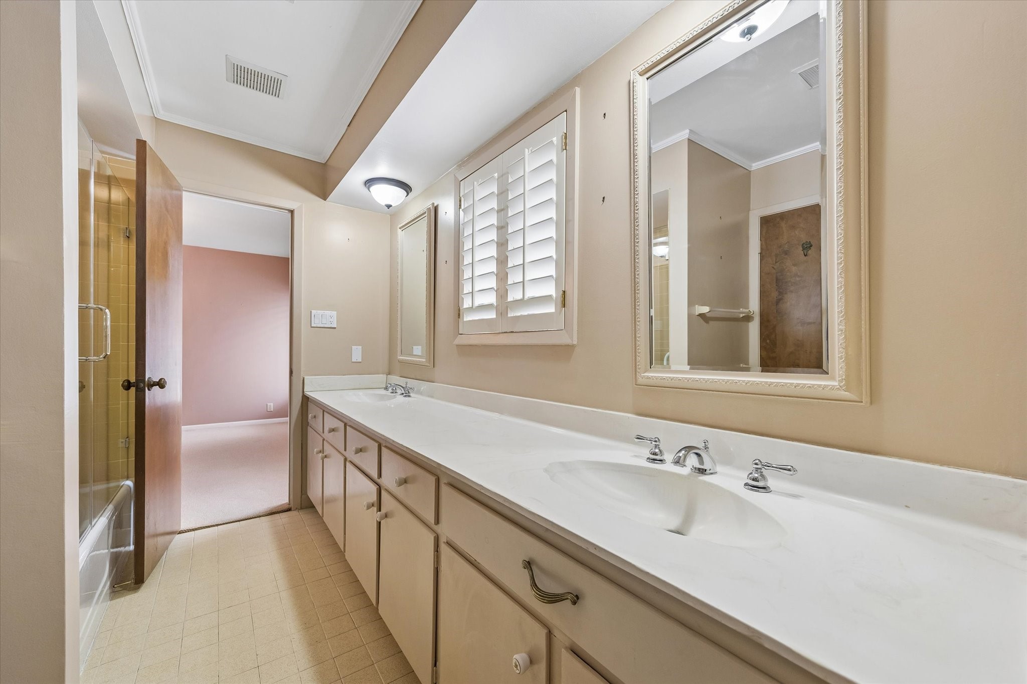 6122 San Felipe Street Property Photo 12