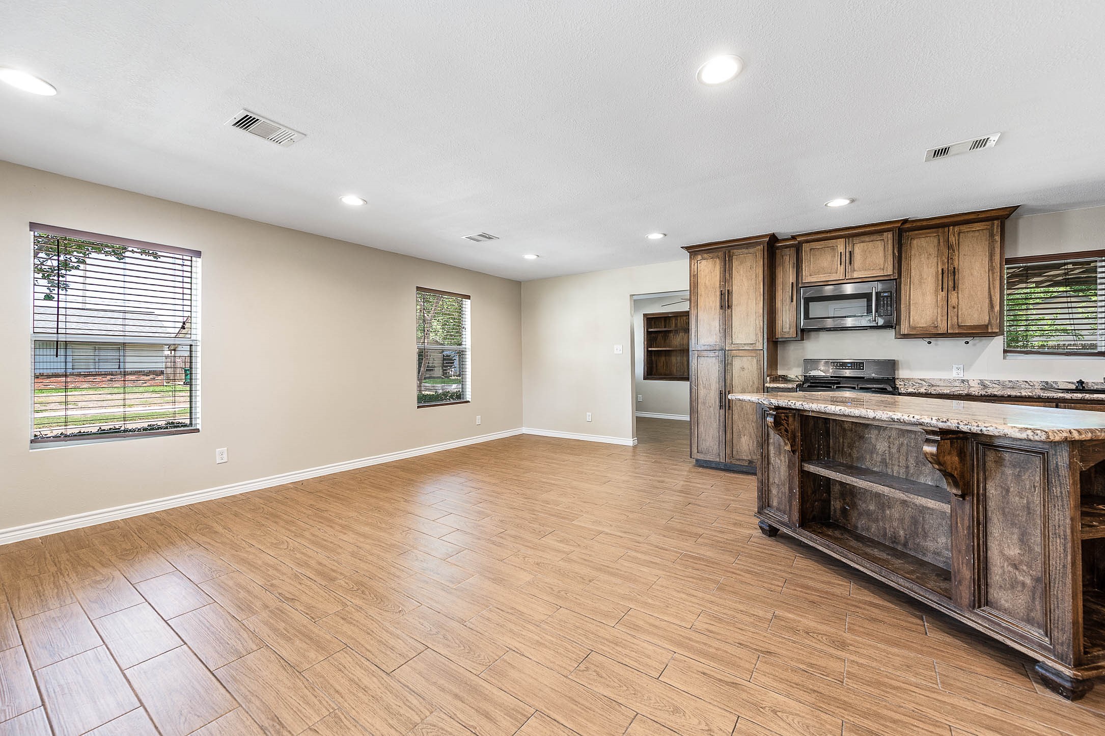 1603 Patrick Street Property Photo 2