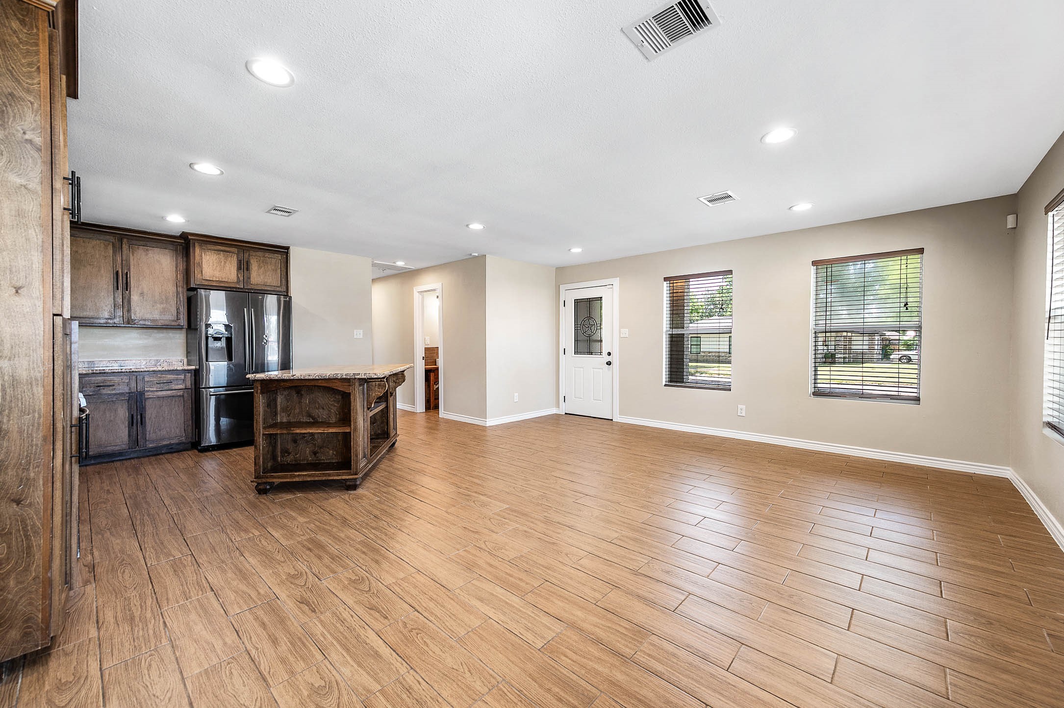 1603 Patrick Street Property Photo 3