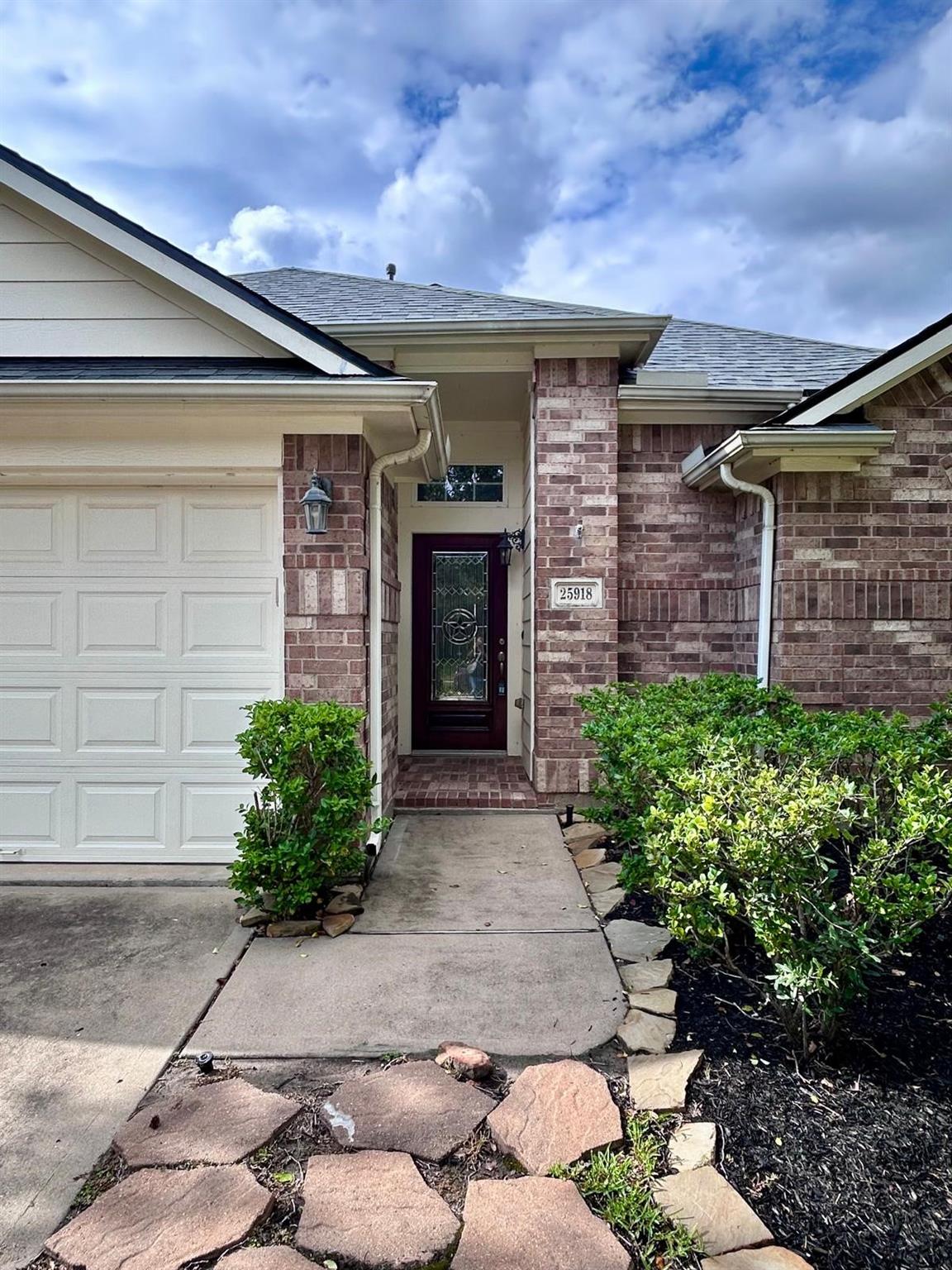 25918 Silver Timbers Lane Property Photo 2