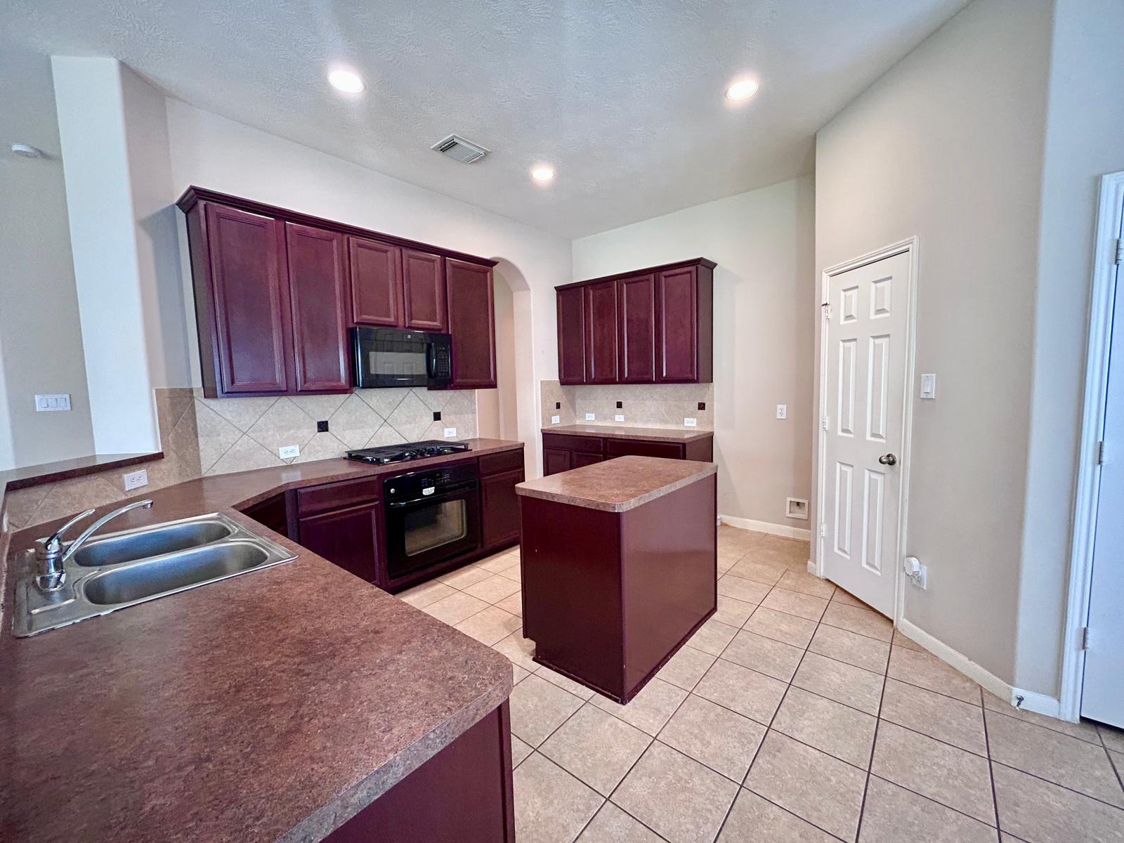 25918 Silver Timbers Lane Property Photo 7