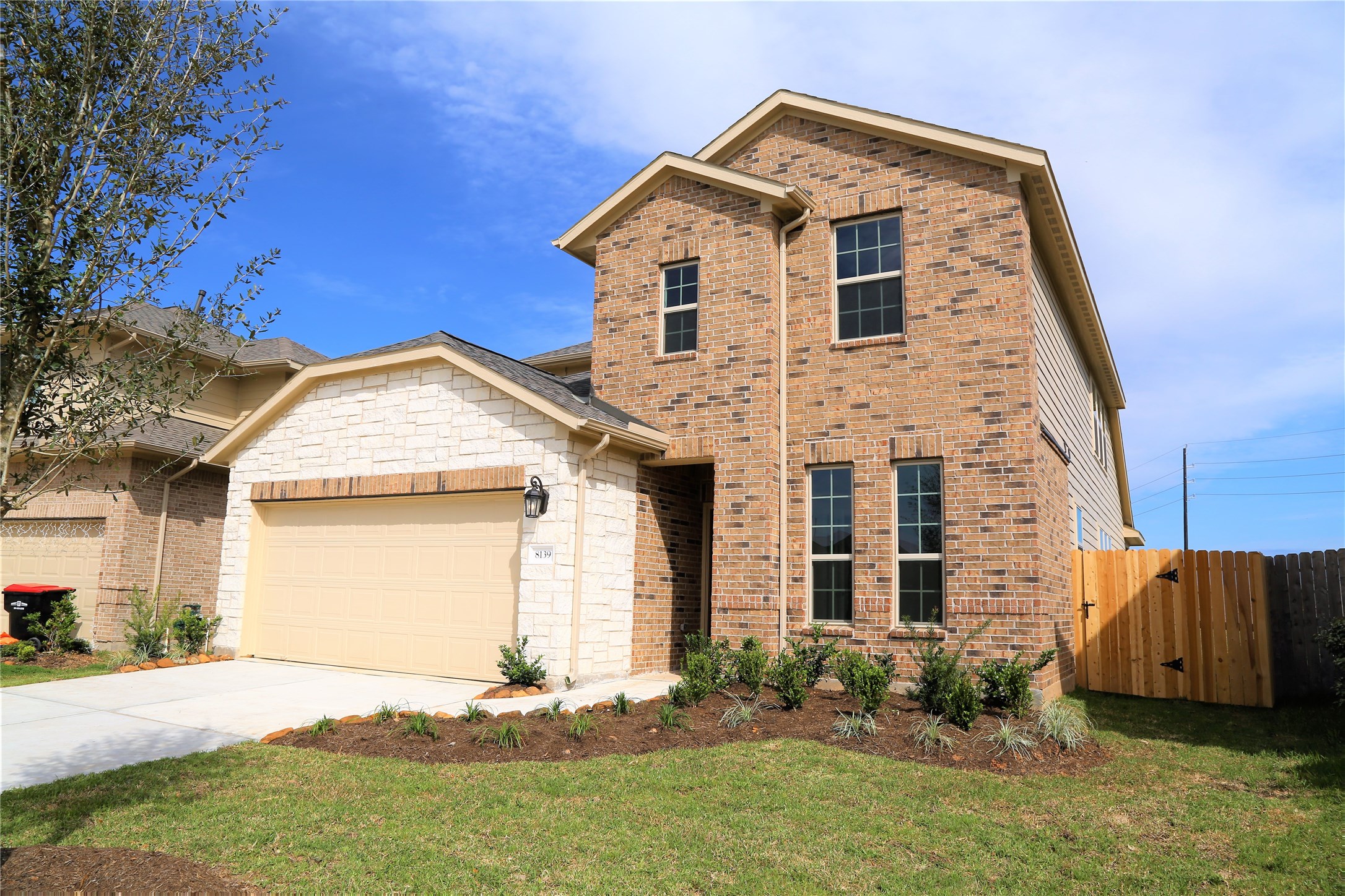 8139 Fairfield Manor Way Property Photo 4