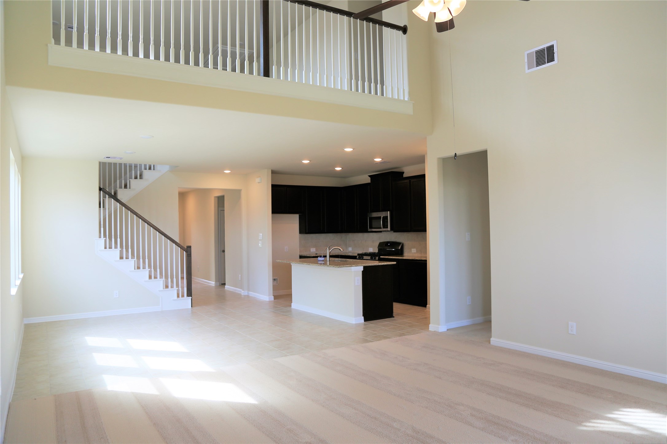 8139 Fairfield Manor Way Property Photo 8