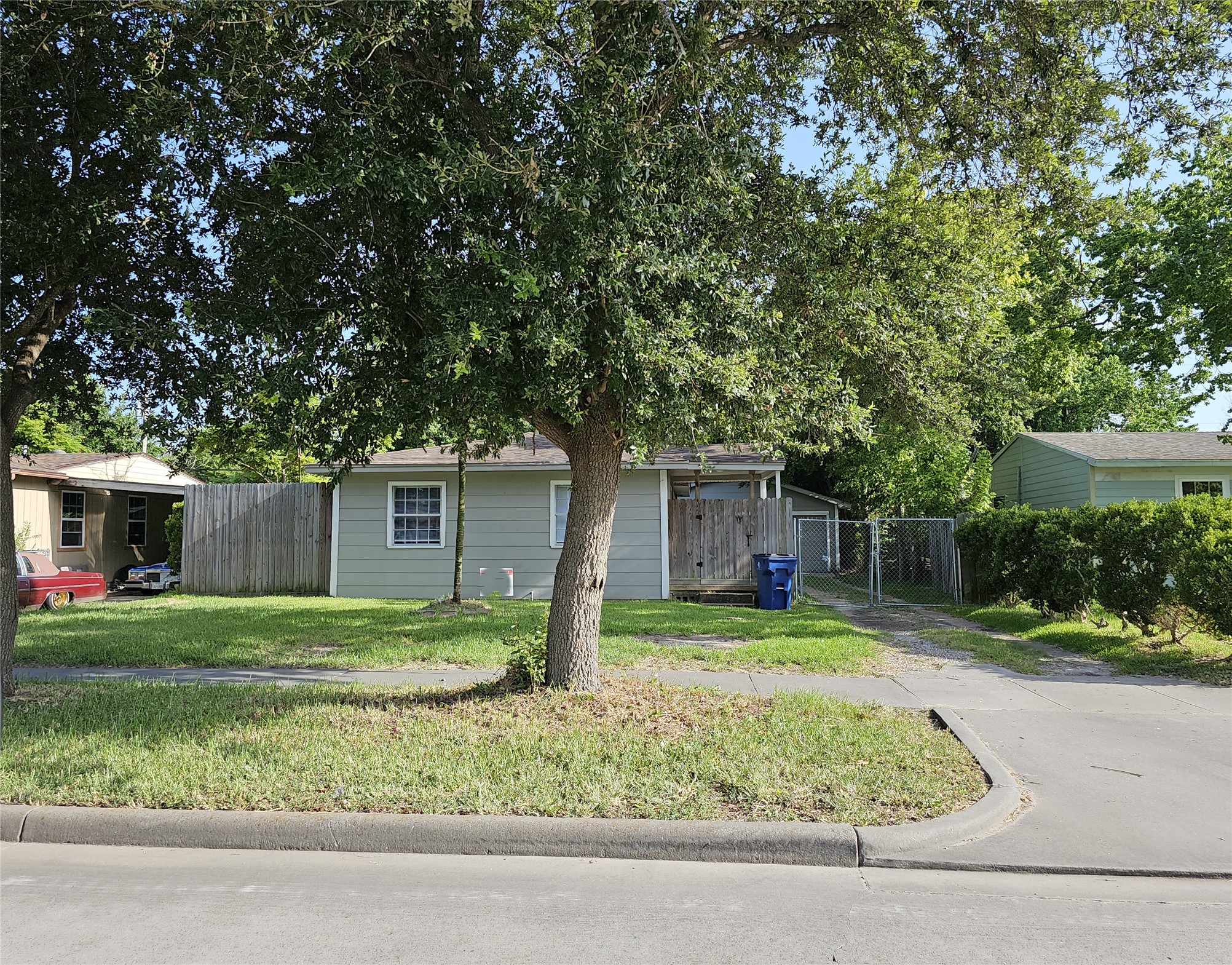 1107 9th Avenue N Property Photo 1
