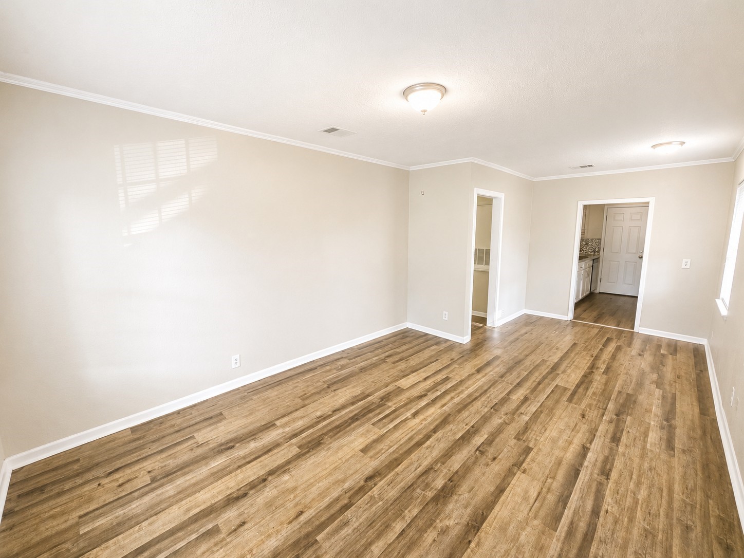 1107 9th Avenue N Property Photo 5