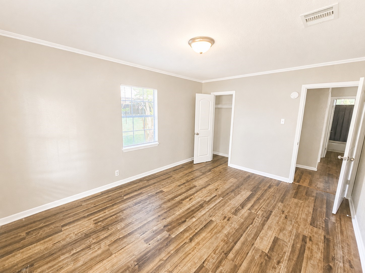 1107 9th Avenue N Property Photo 6