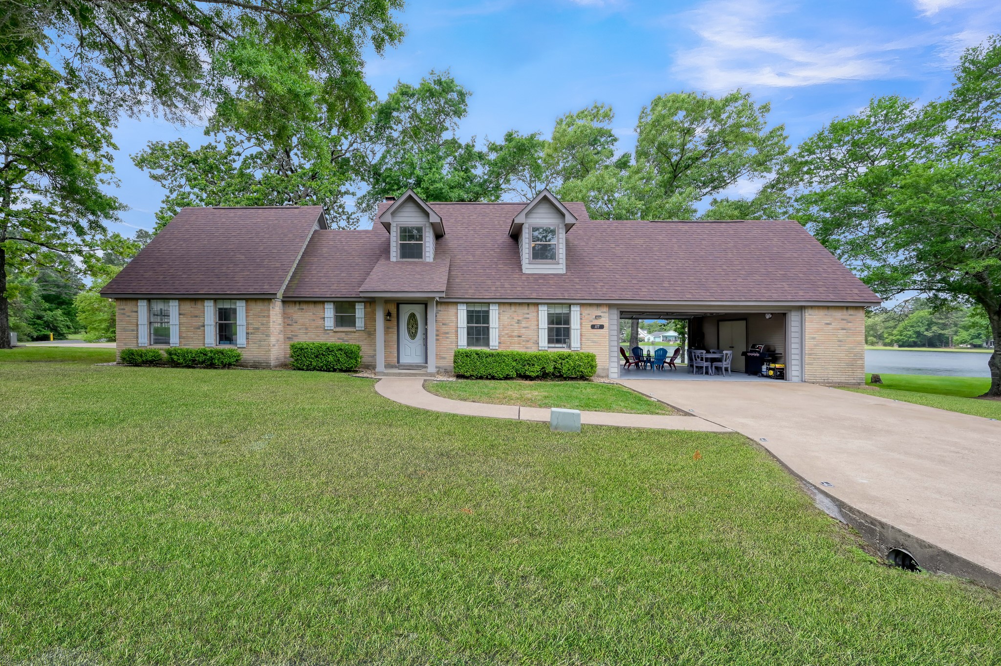 117 Brookside Drive Property Photo 1
