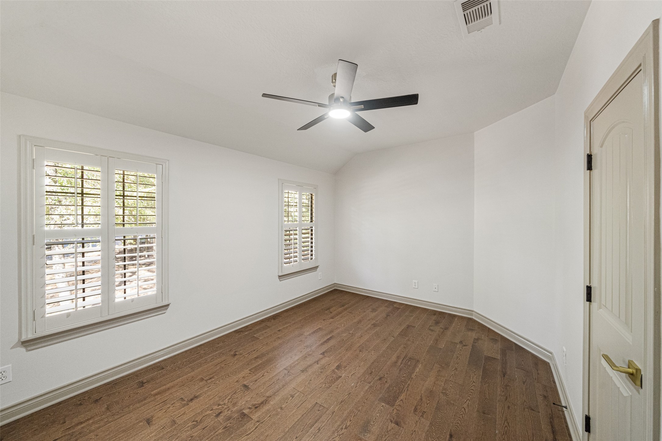 10332 Hunter Creek Lane Property Photo 23