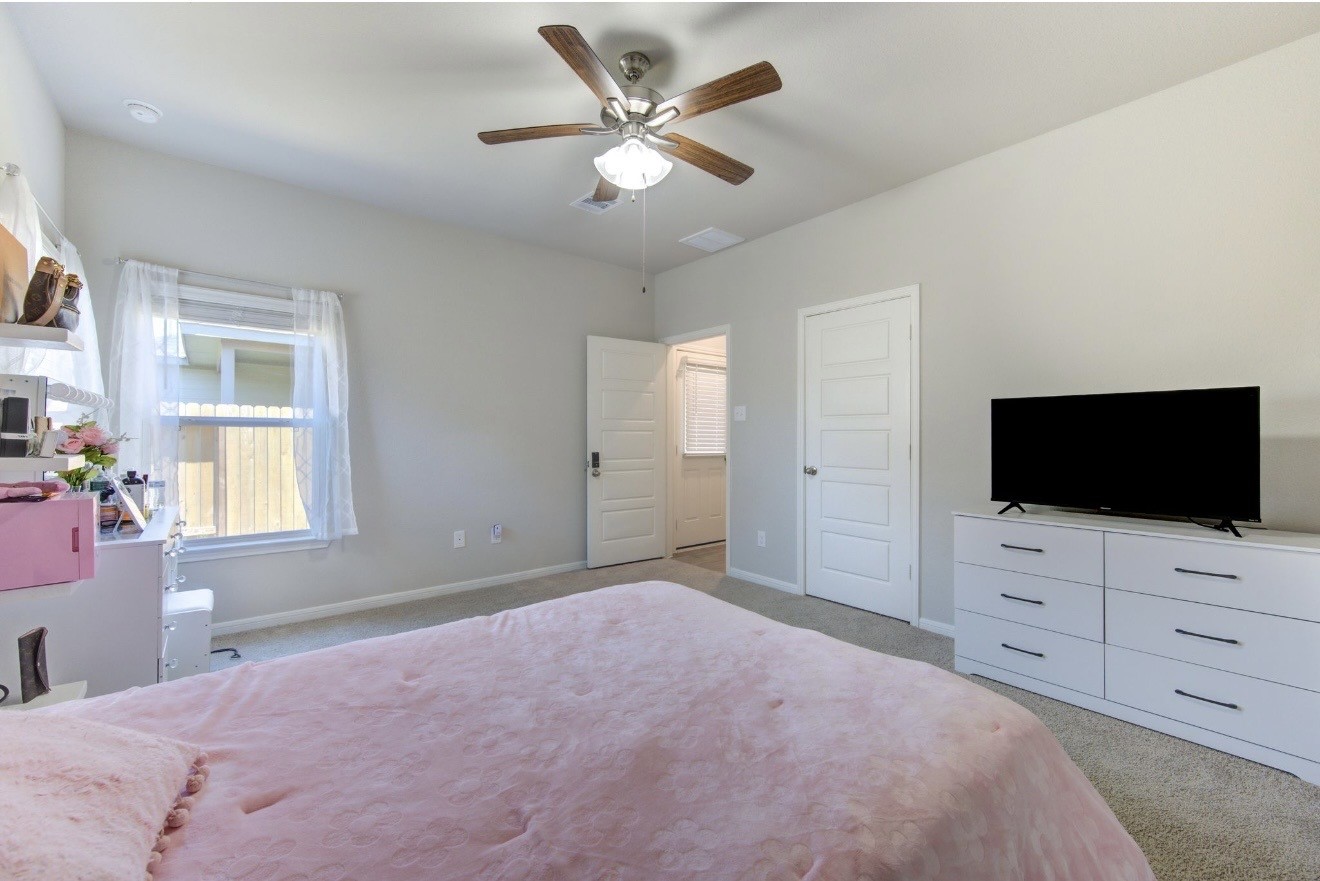22827 Ephesus Avenue Property Photo 17