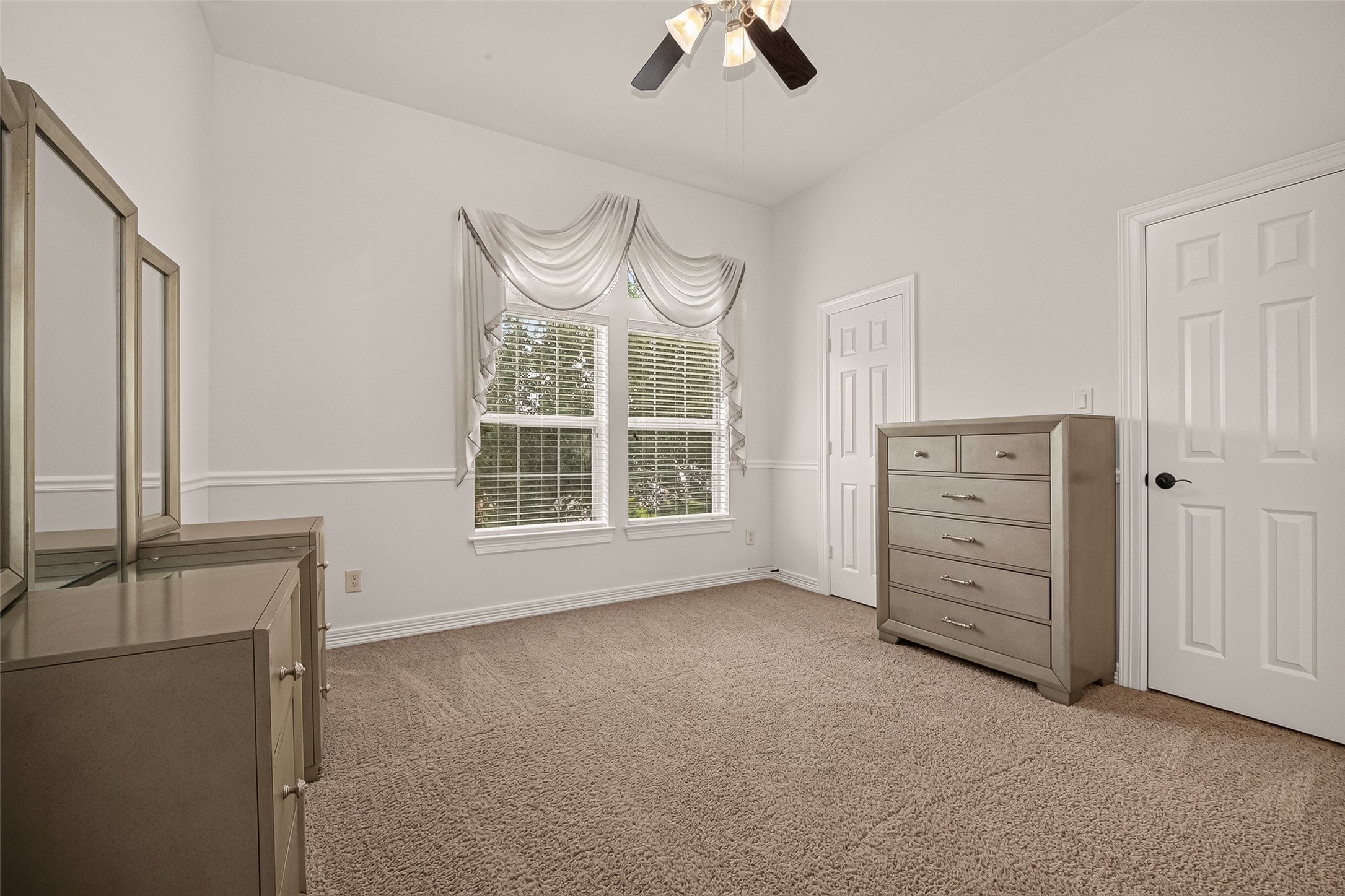 1814 Bartrum Street Property Photo 32