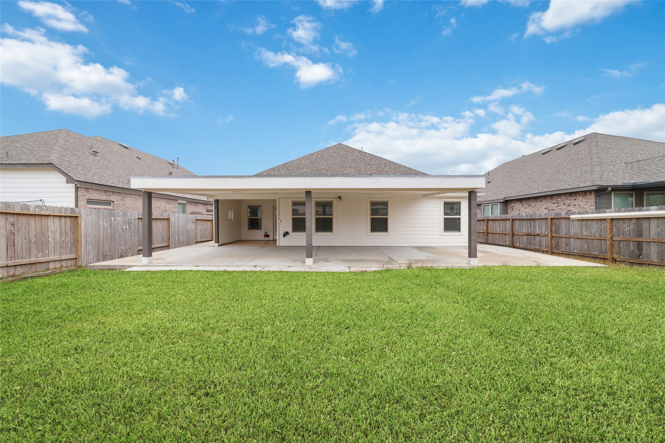 6110 Rice Island Court Property Photo 5